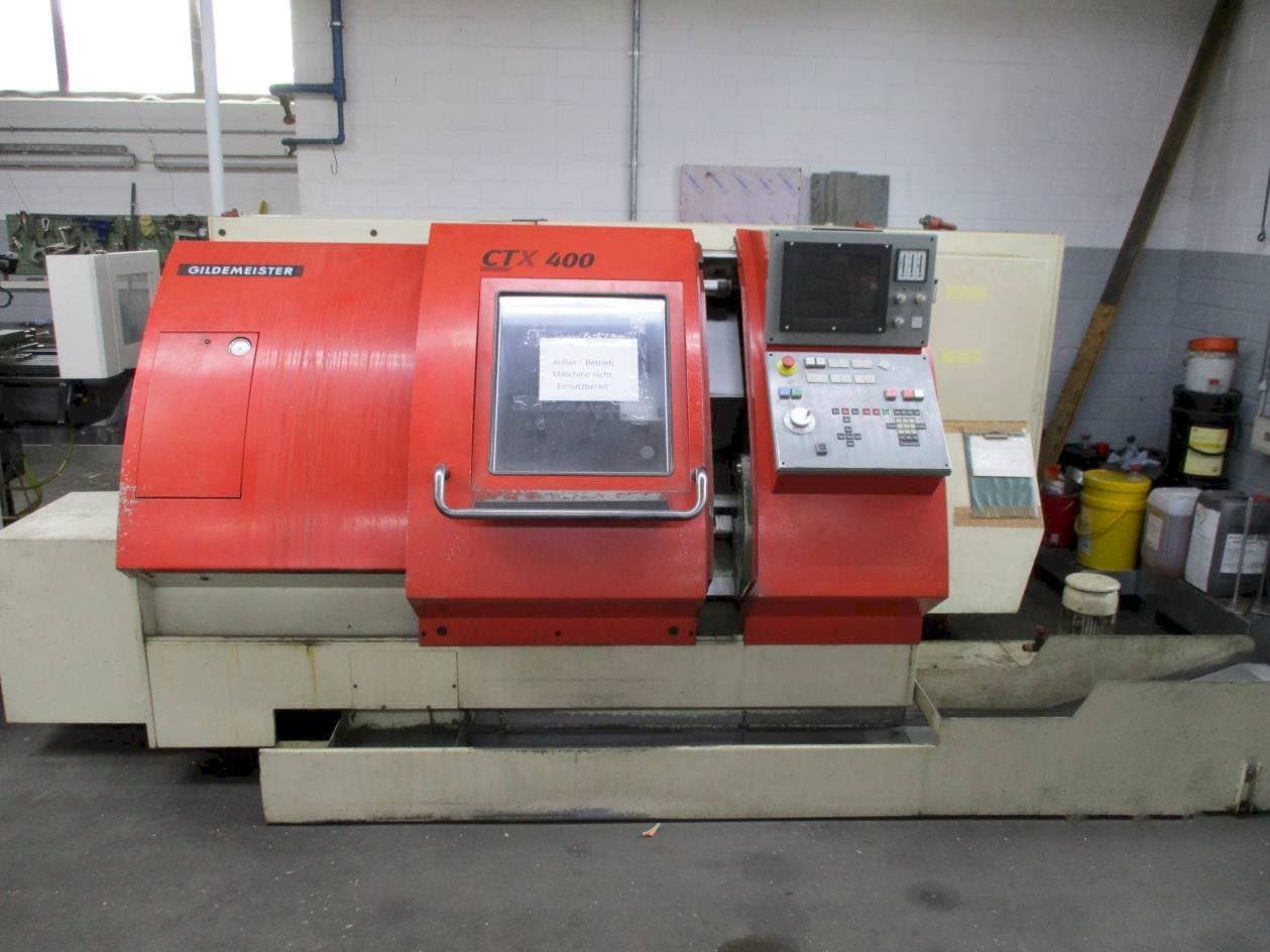 Frontansicht der Gildemeister CTX 400 Maschine
