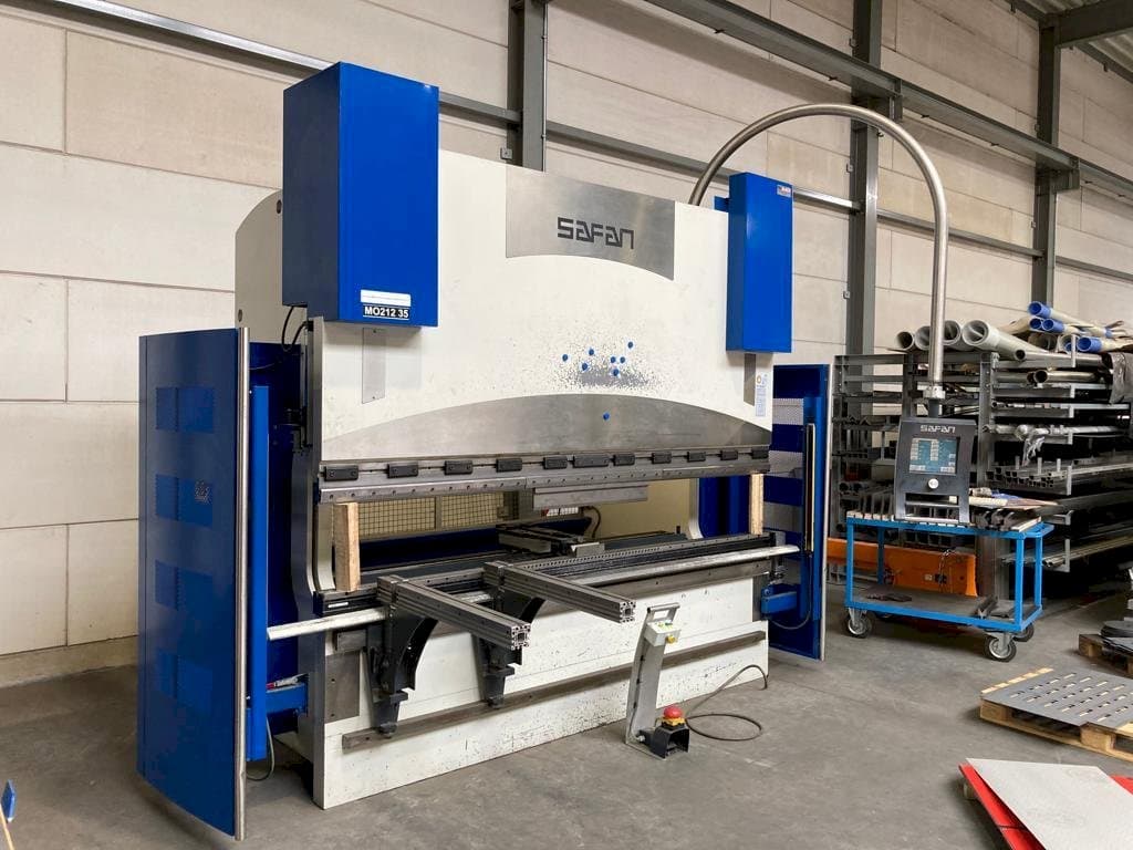 Frontansicht der Safan CNCL-K 170-3100 TS 2 Maschine