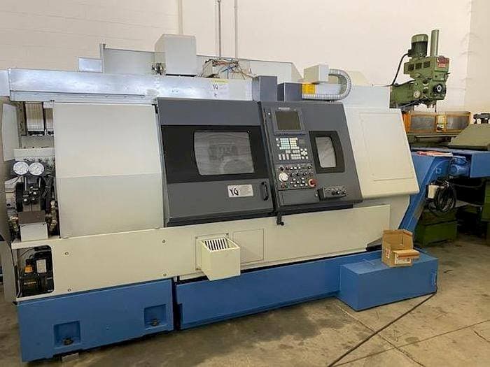 Frontansicht der Mazak INTEGREX 200 SY Maschine