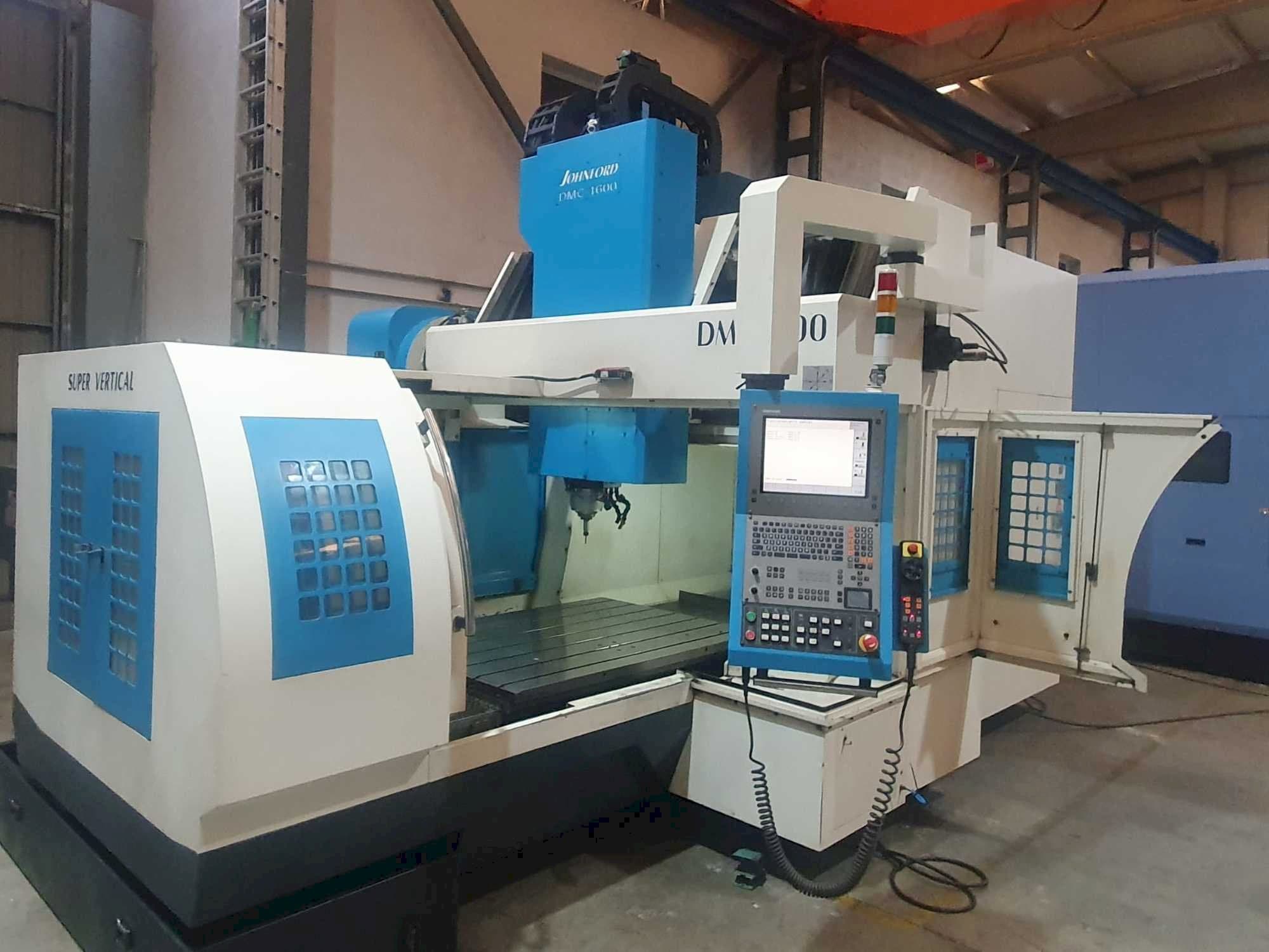 Frontansicht der Johnford DMC-1600 Maschine