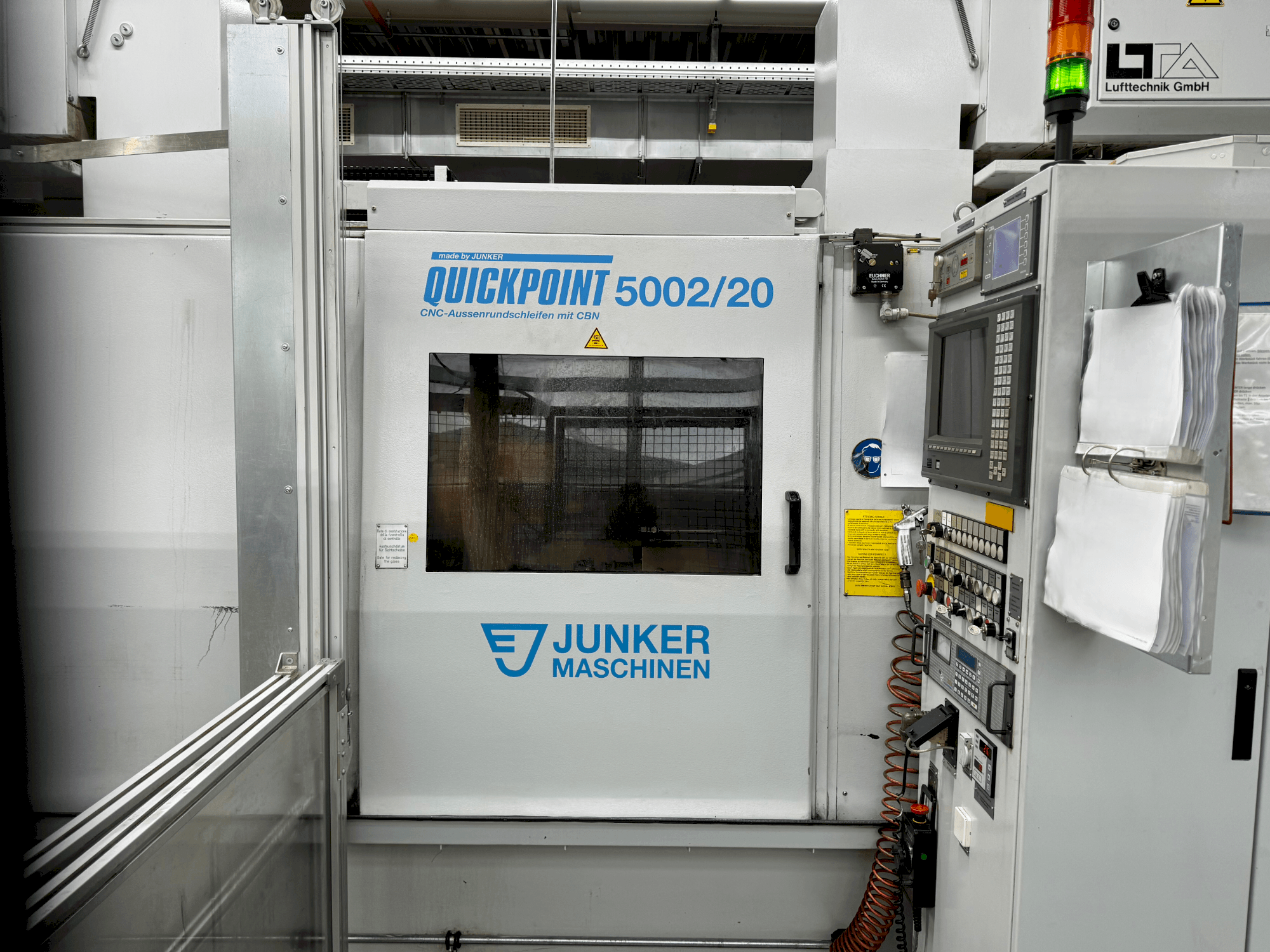 Frontansicht der JUNKER Quickpoint 5002/20  Maschine