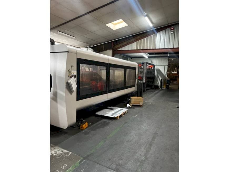 Frontansicht der Bystronic BySprint PRO 3015  Maschine