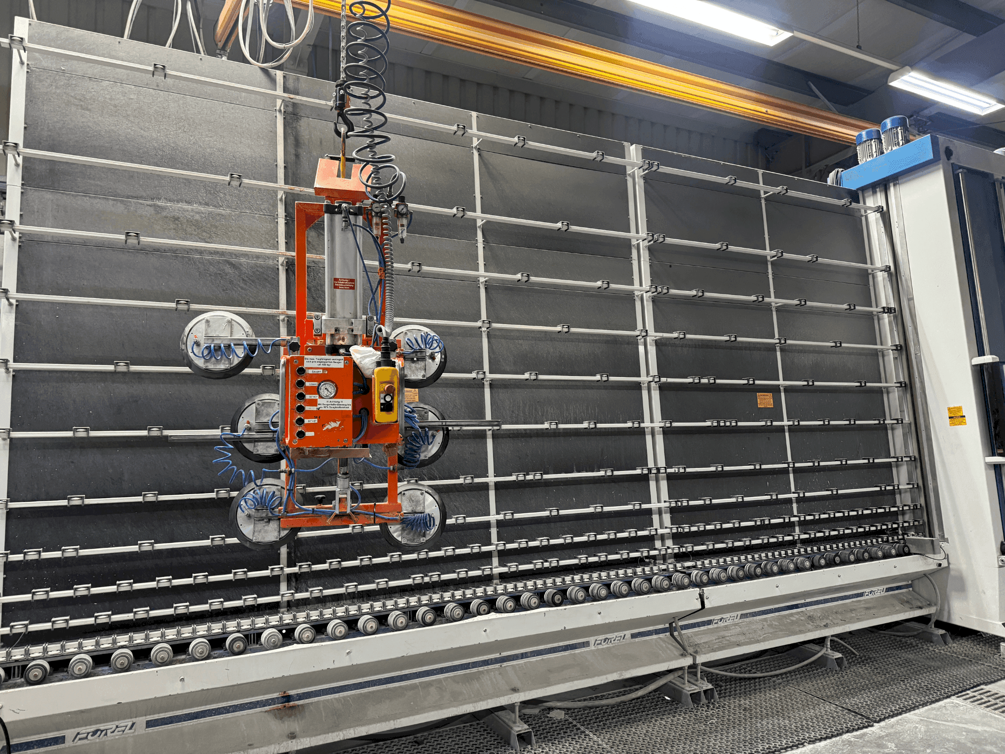 Frontansicht der Bystronic GSRA 1100 SH 000 (2014) Maschine