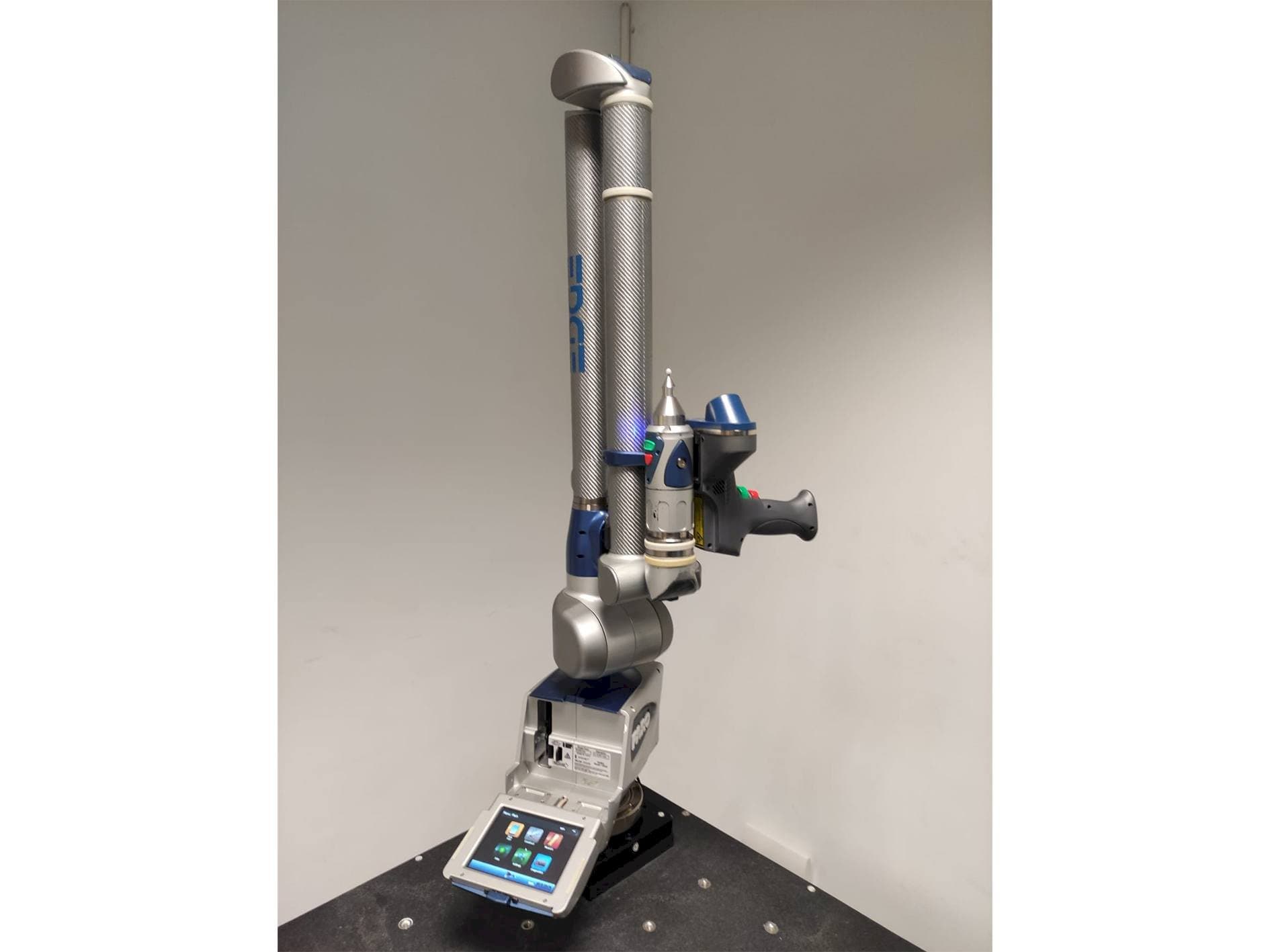 Frontansicht der Faro Edge ScanArm 2.7 Maschine