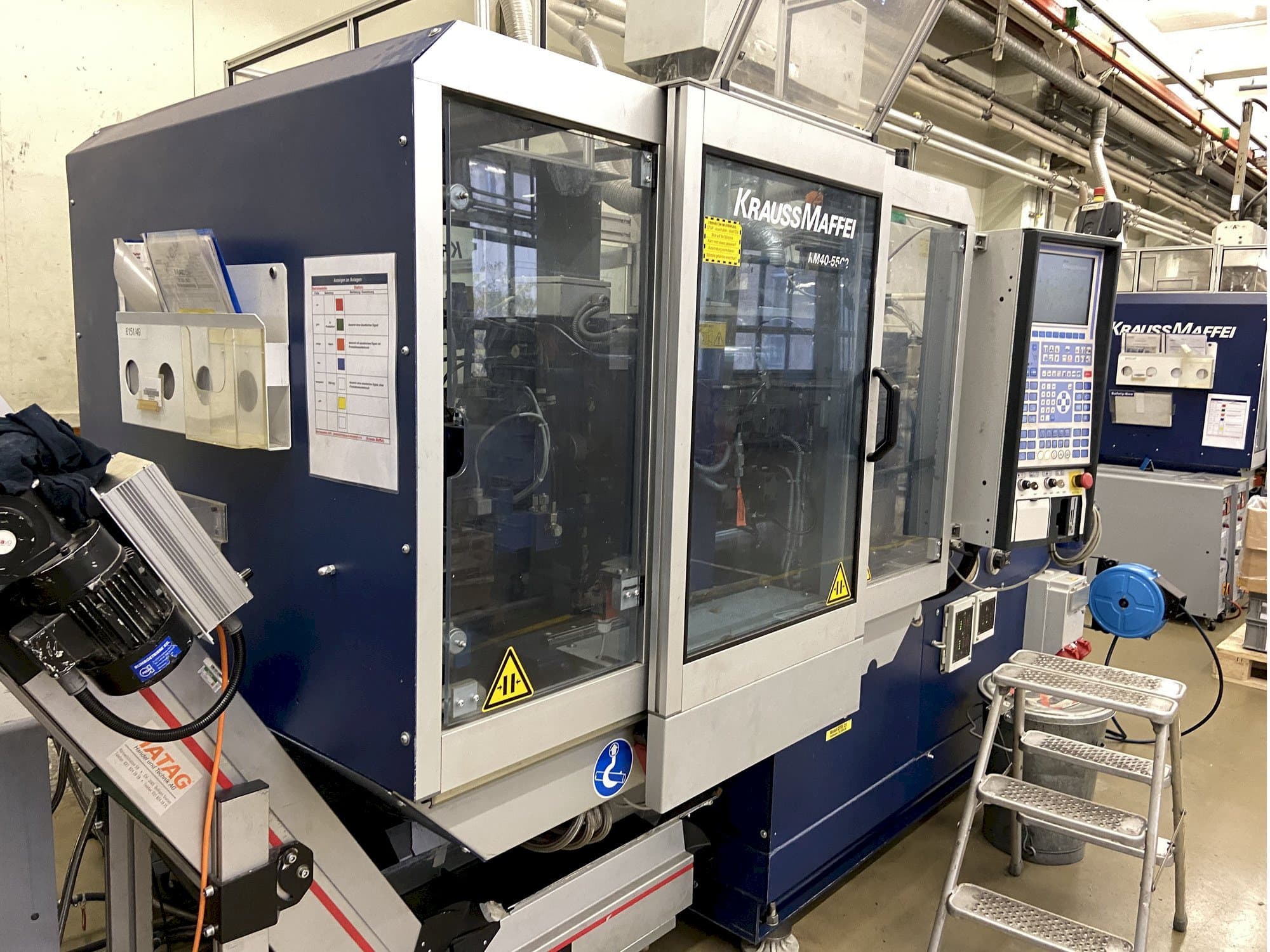 Frontansicht der Krauss Maffei 40-55 C2  Maschine