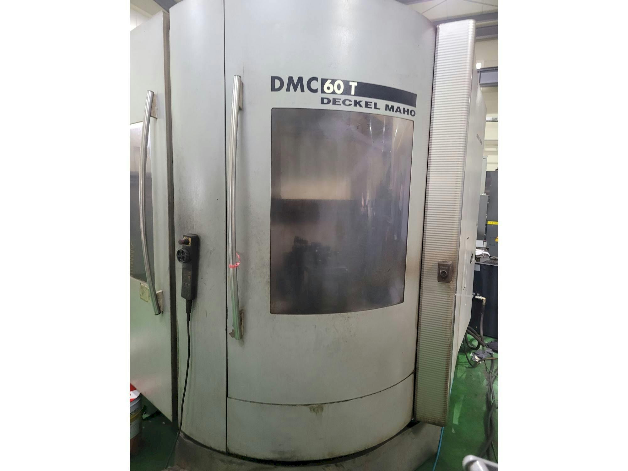 Frontansicht der DECKEL MAHO DMC 60 T  Maschine