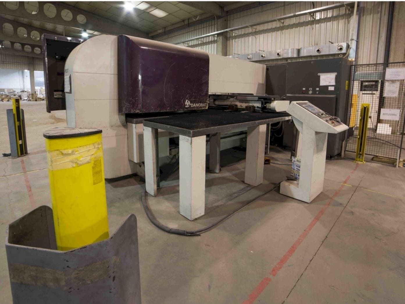 Frontansicht der DANOBAT P1317  Maschine