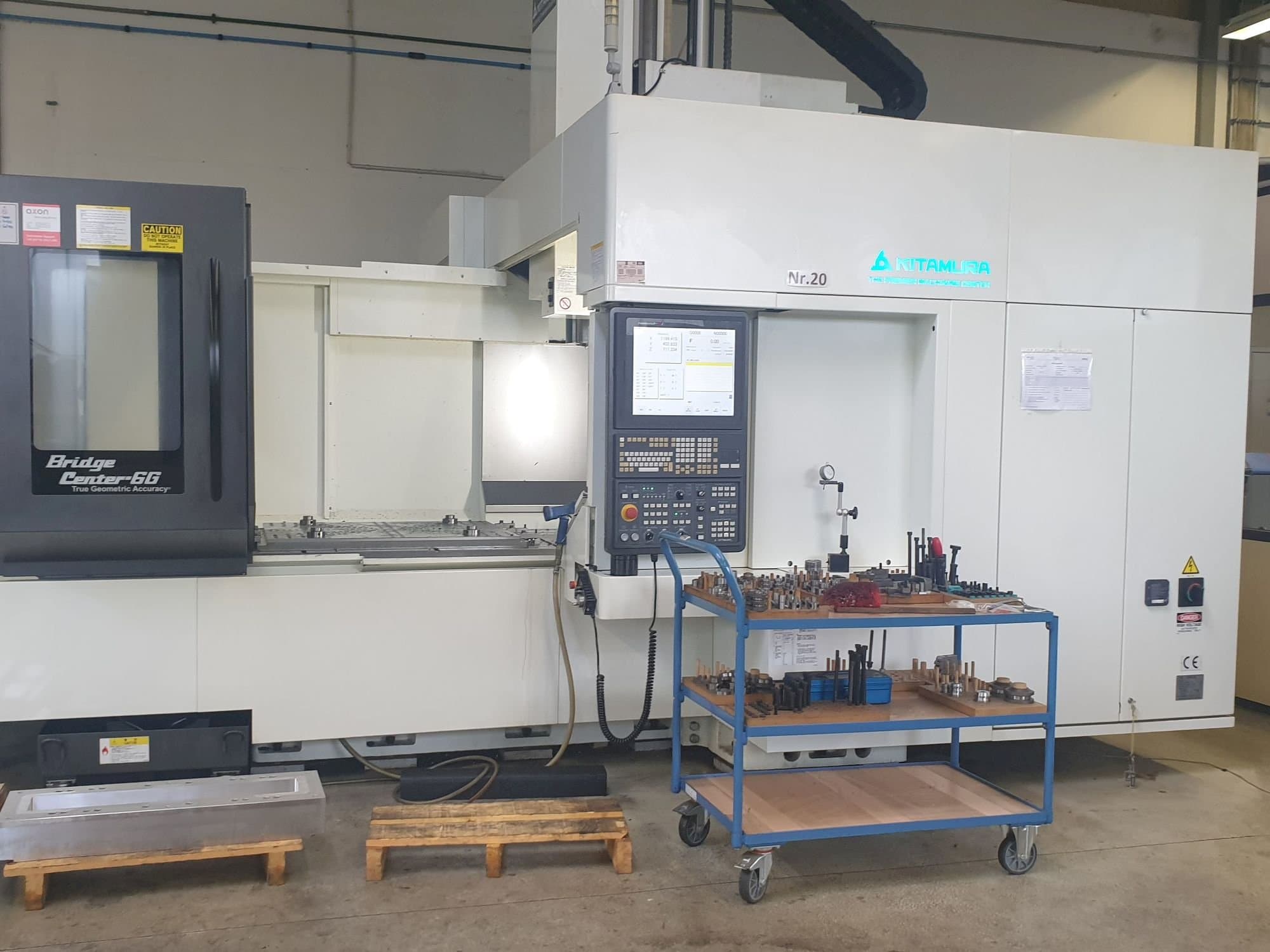 Frontansicht der Kitamura Bridge Center 6G  Maschine