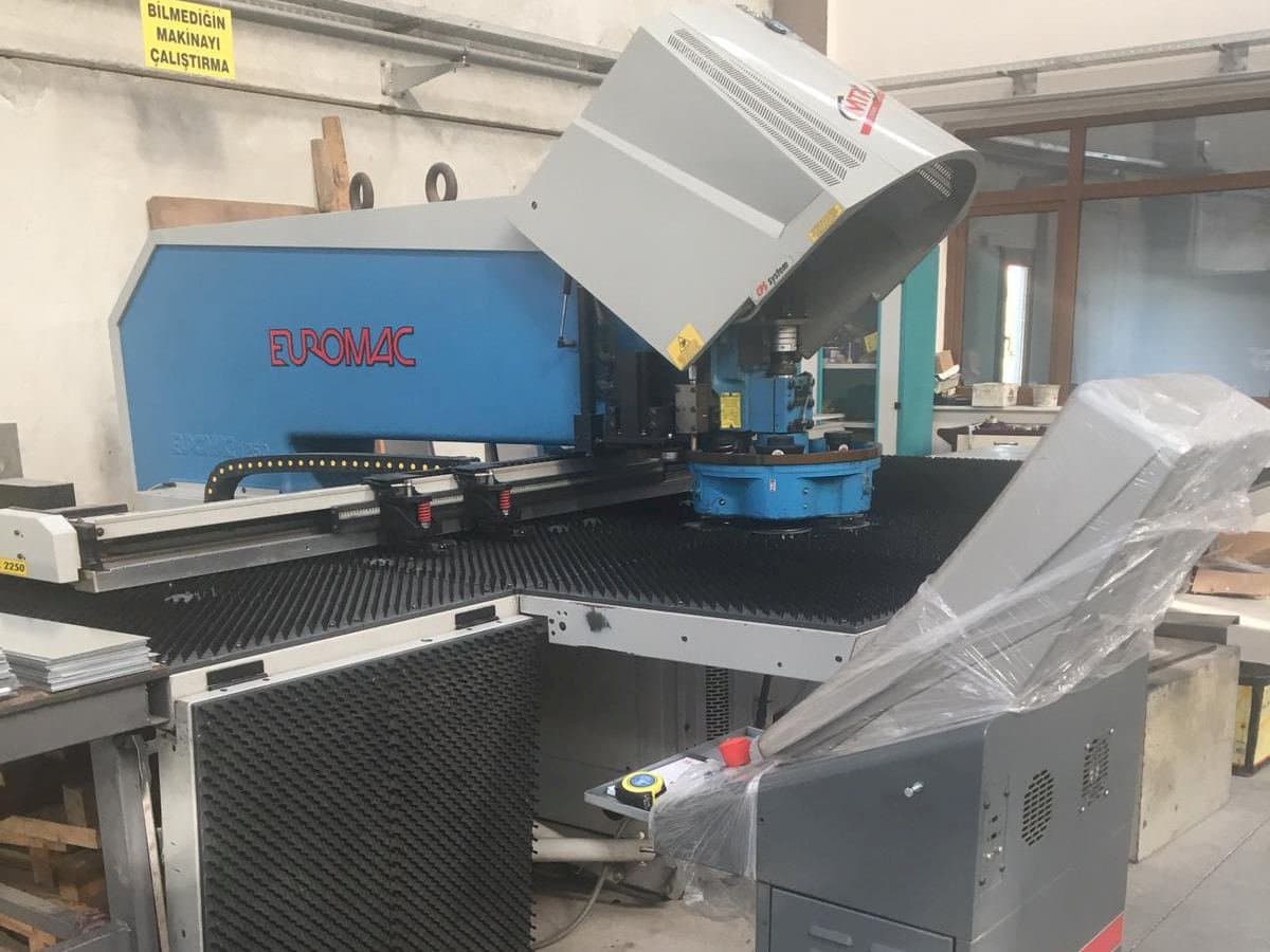 Frontansicht der Euromac MTX Flex 6 Maschine