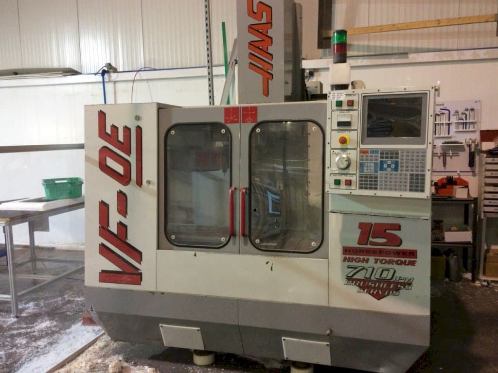 Frontansicht der HAAS VF-OE Maschine
