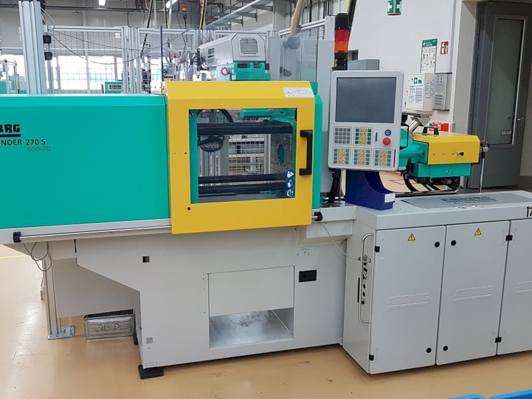 Frontansicht der Arburg SGM 270 S 400-70 Maschine