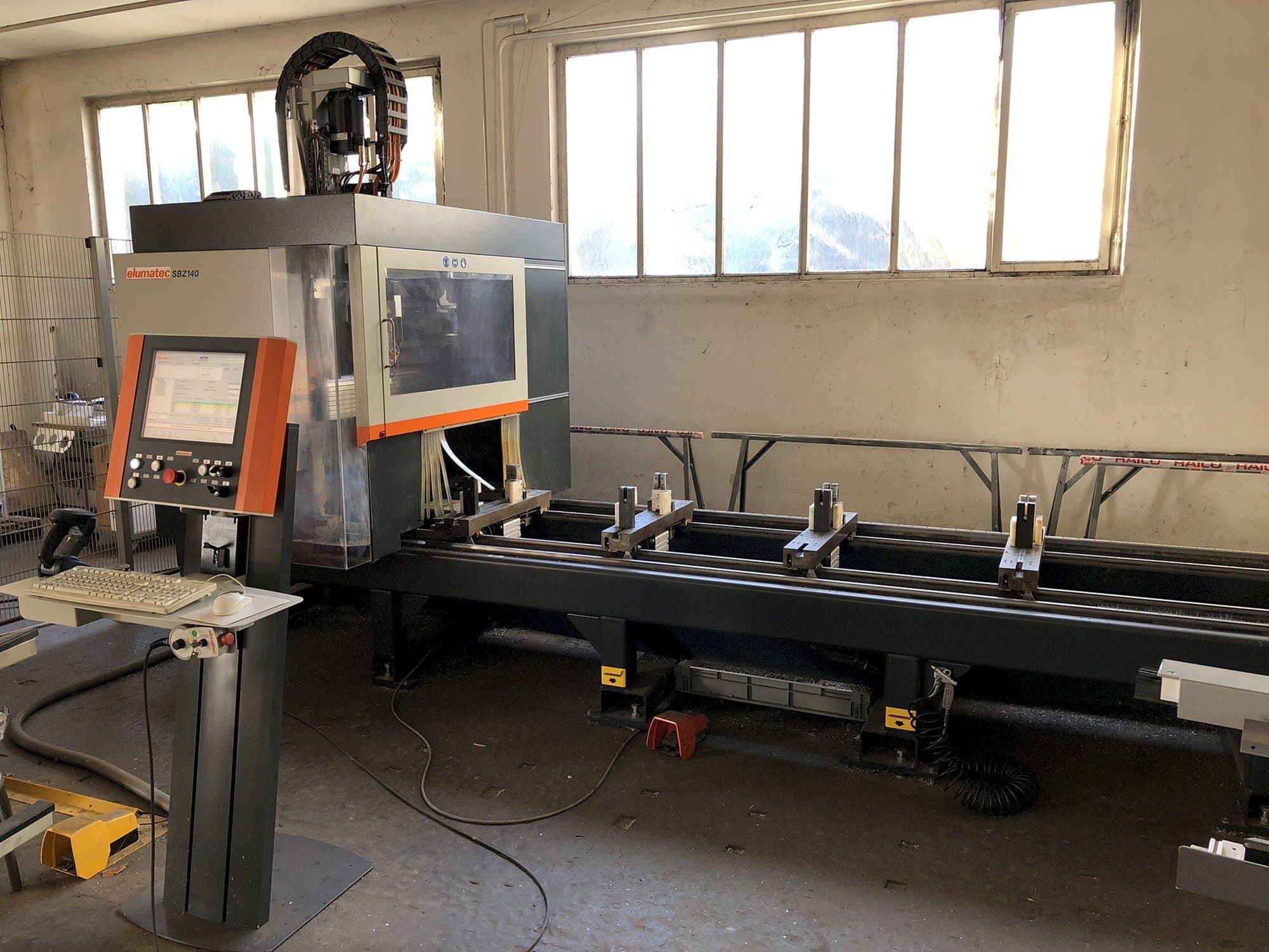 Frontansicht der Elumatec SBZ 140/60  Maschine