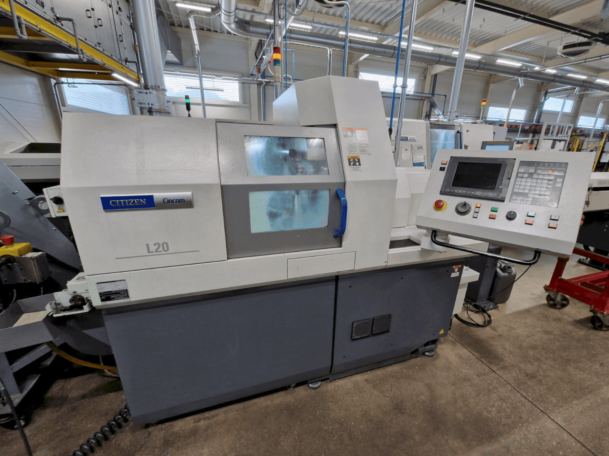 Frontansicht der Citizen CITIZEN Cincom L20E-2M8 Maschine