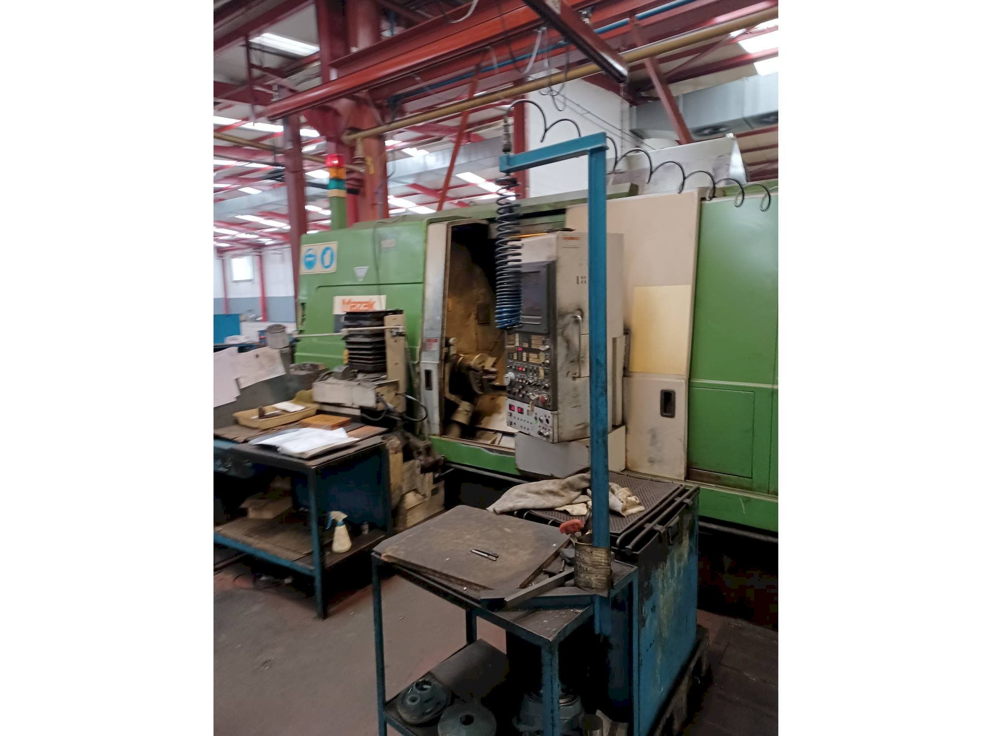 Frontansicht der Mazak Integrex 40 ATC M/C  Maschine