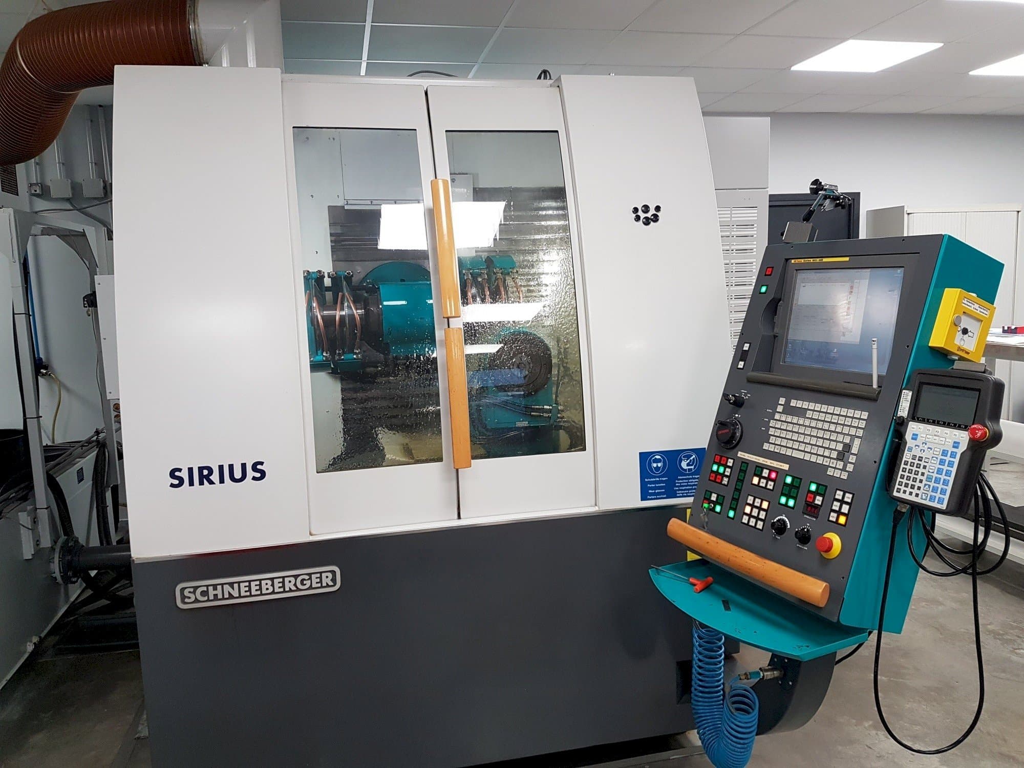 Frontansicht der Schneeberger Sirius HPM  Maschine