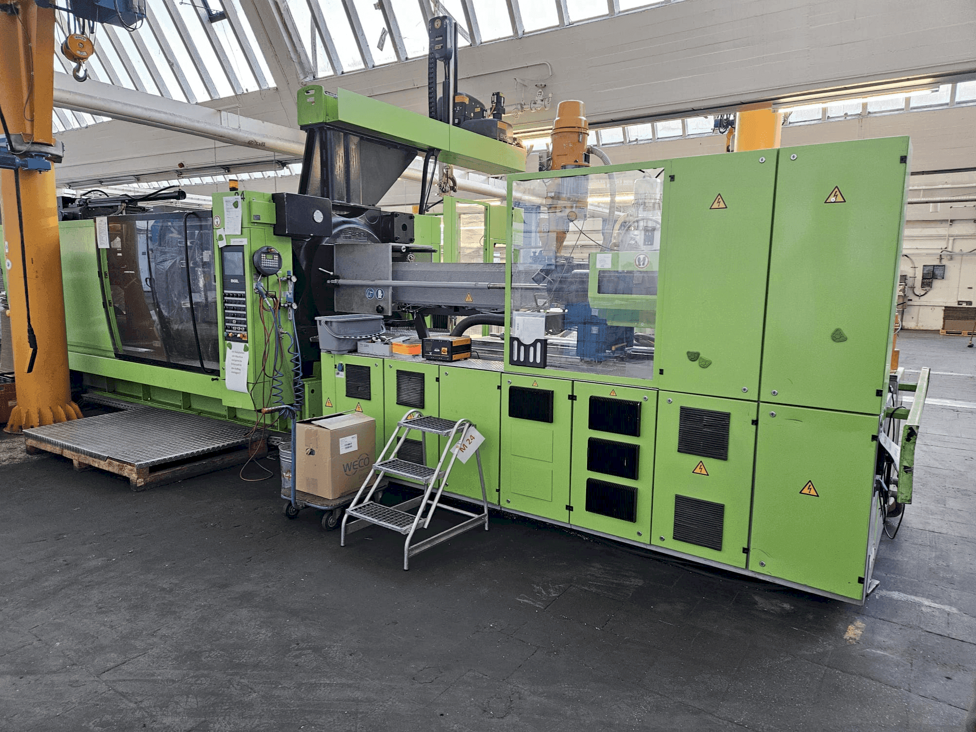 Frontansicht der Engel CL 4550/750  Maschine