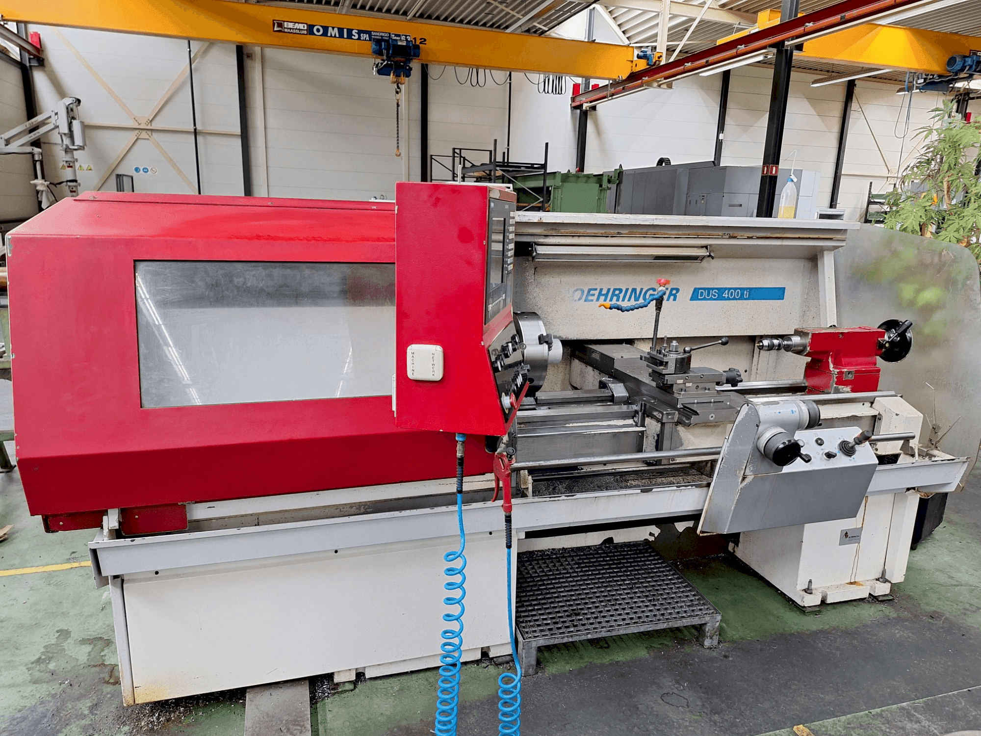 Frontansicht der BOEHRINGER DUS 400 ti Maschine
