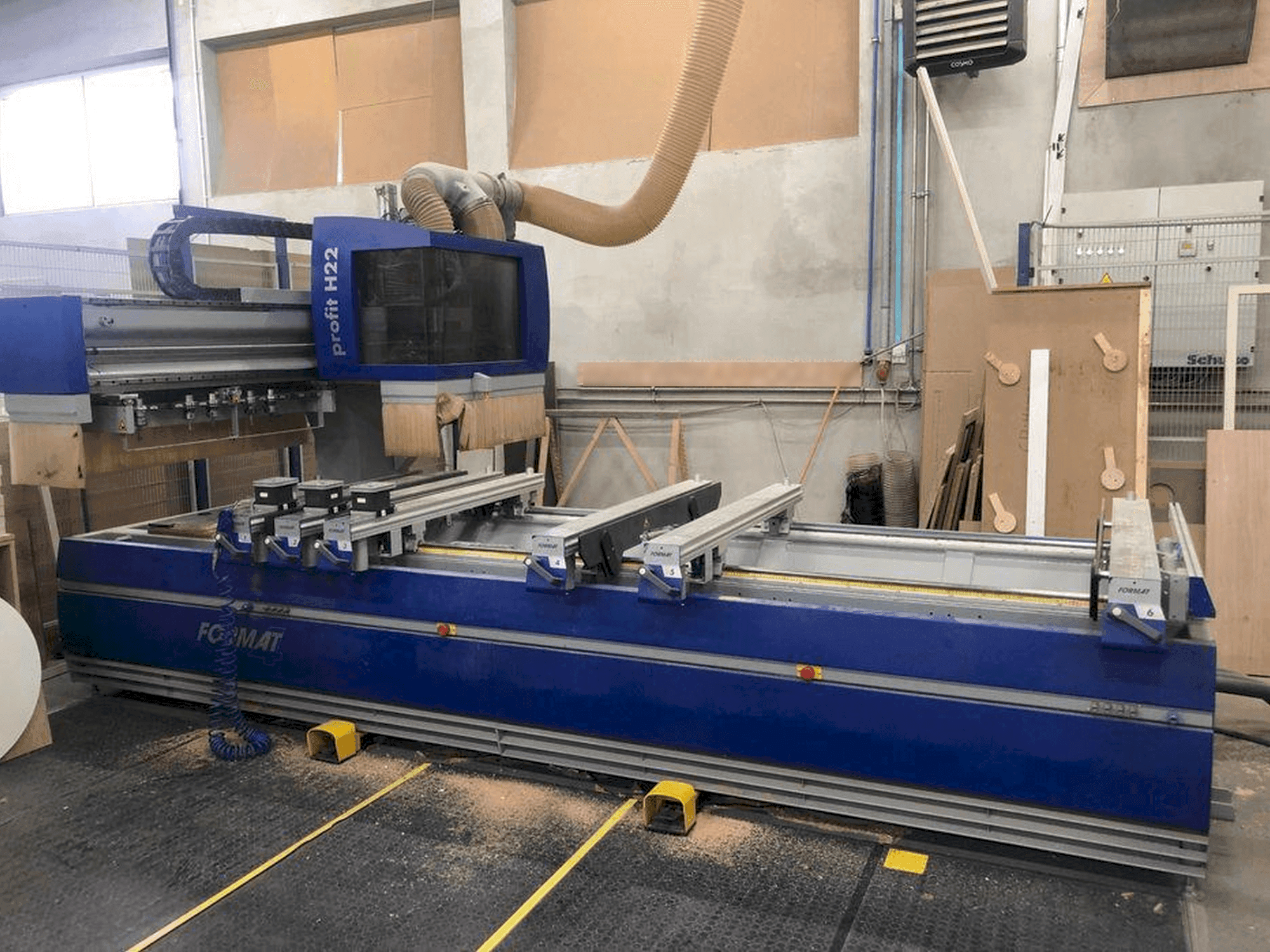 Frontansicht der FORMAT4 Profit H22  Maschine