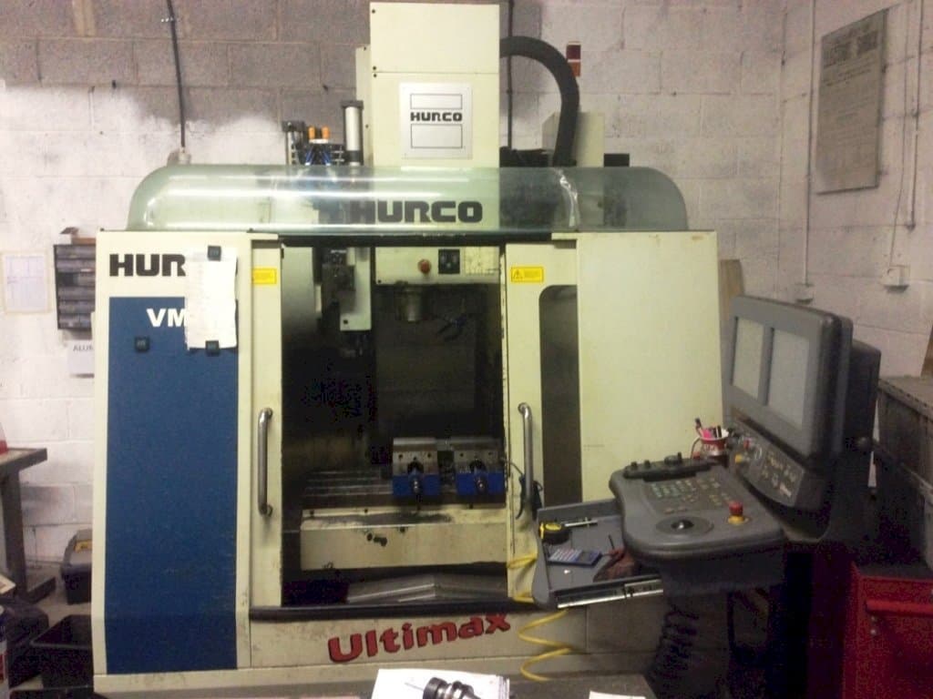 Frontansicht der Hurco VM1 Maschine