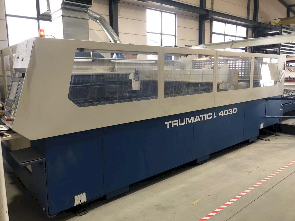 Frontansicht der Trumpf Trumatic L4030 Maschine