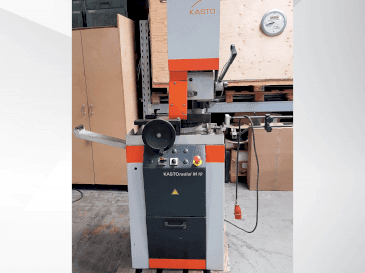Frontansicht der KASTO Radial M10 Maschine