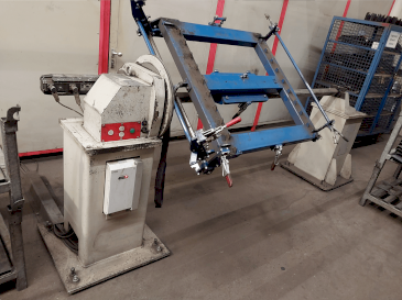 Frontansicht der IGM Welding Robot System  Maschine