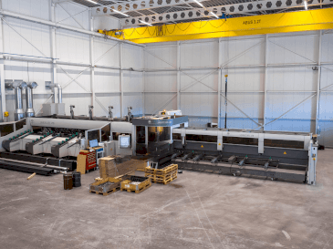 Frontansicht der BLM Adige LT8 4kW Co2  Maschine