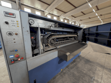 Frontansicht der LISSMAC SBM-M 1500 B2 Maschine