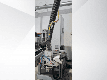 Frontansicht der TRUMPF TRUPULSE 304 Maschine