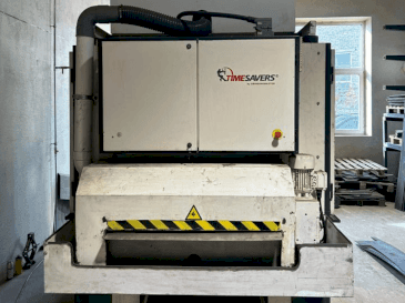 Frontansicht der TIMESAVERS 41serie 900 WRD N Maschine