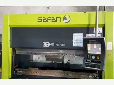 Frontansicht der Safan E-brake 50-2050 ts1  Maschine