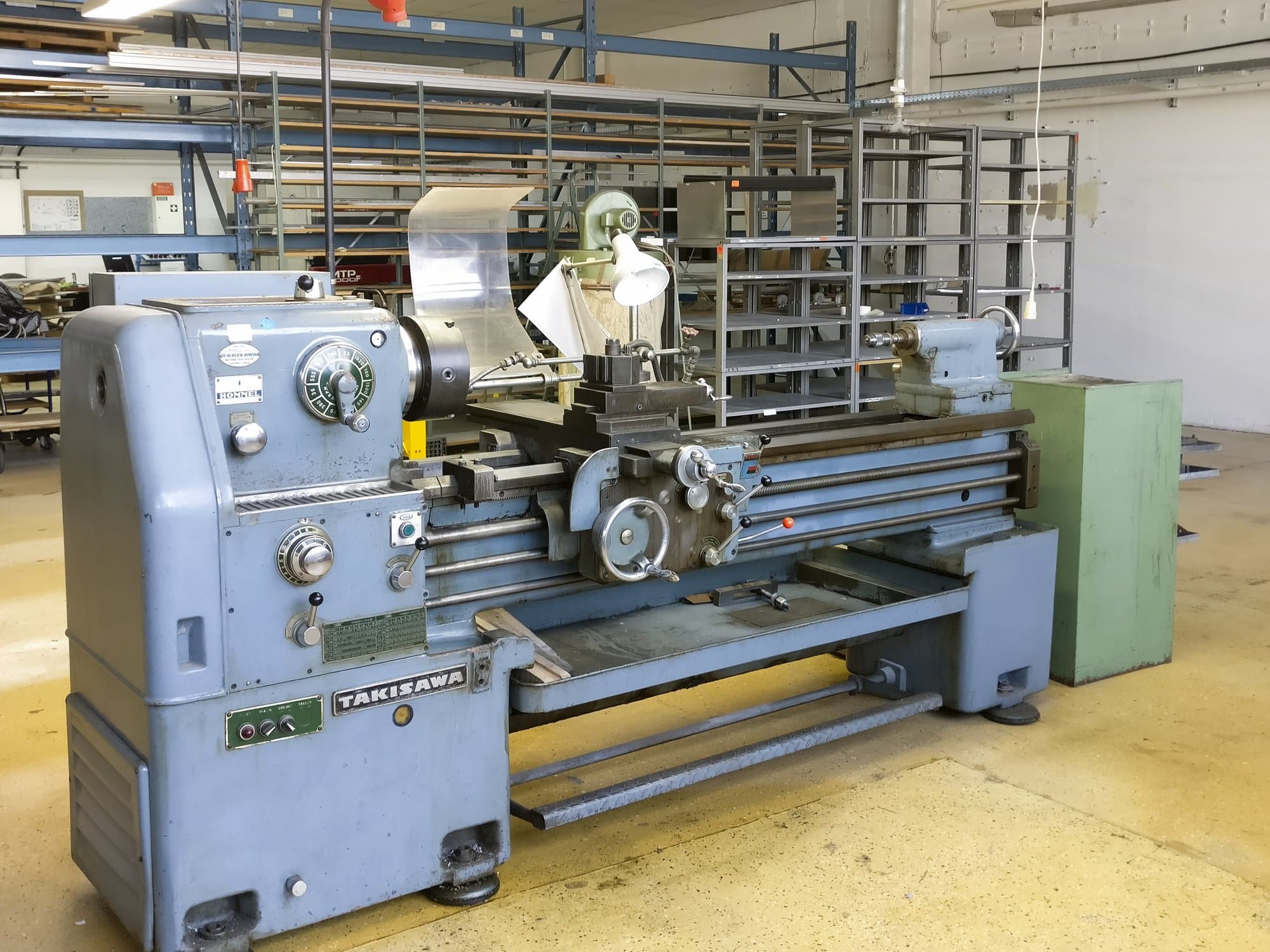 Linke Ansicht der Takisawa TAL-510 Maschine