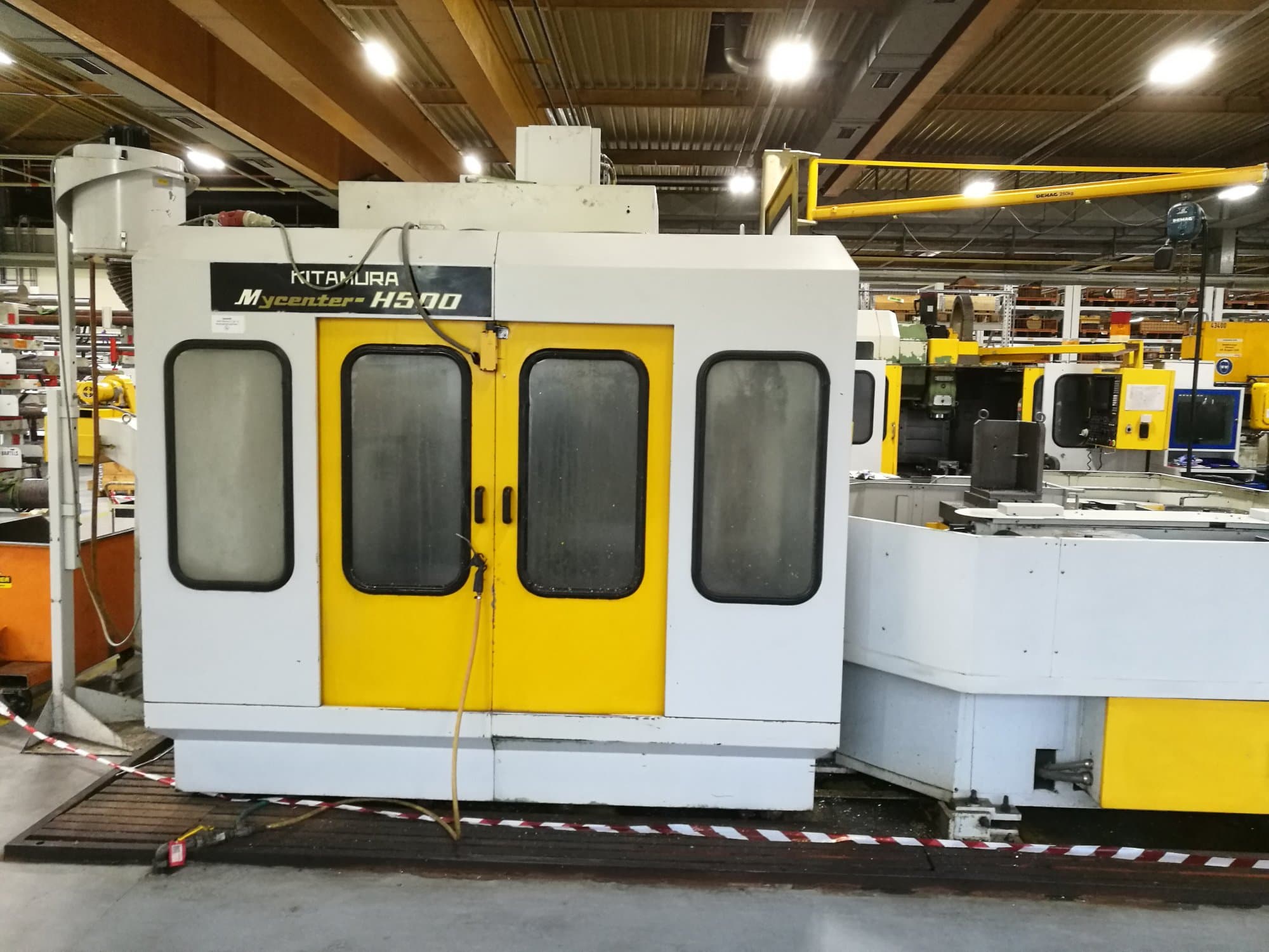 Frontansicht der Kitamura Mycenter H500 Maschine