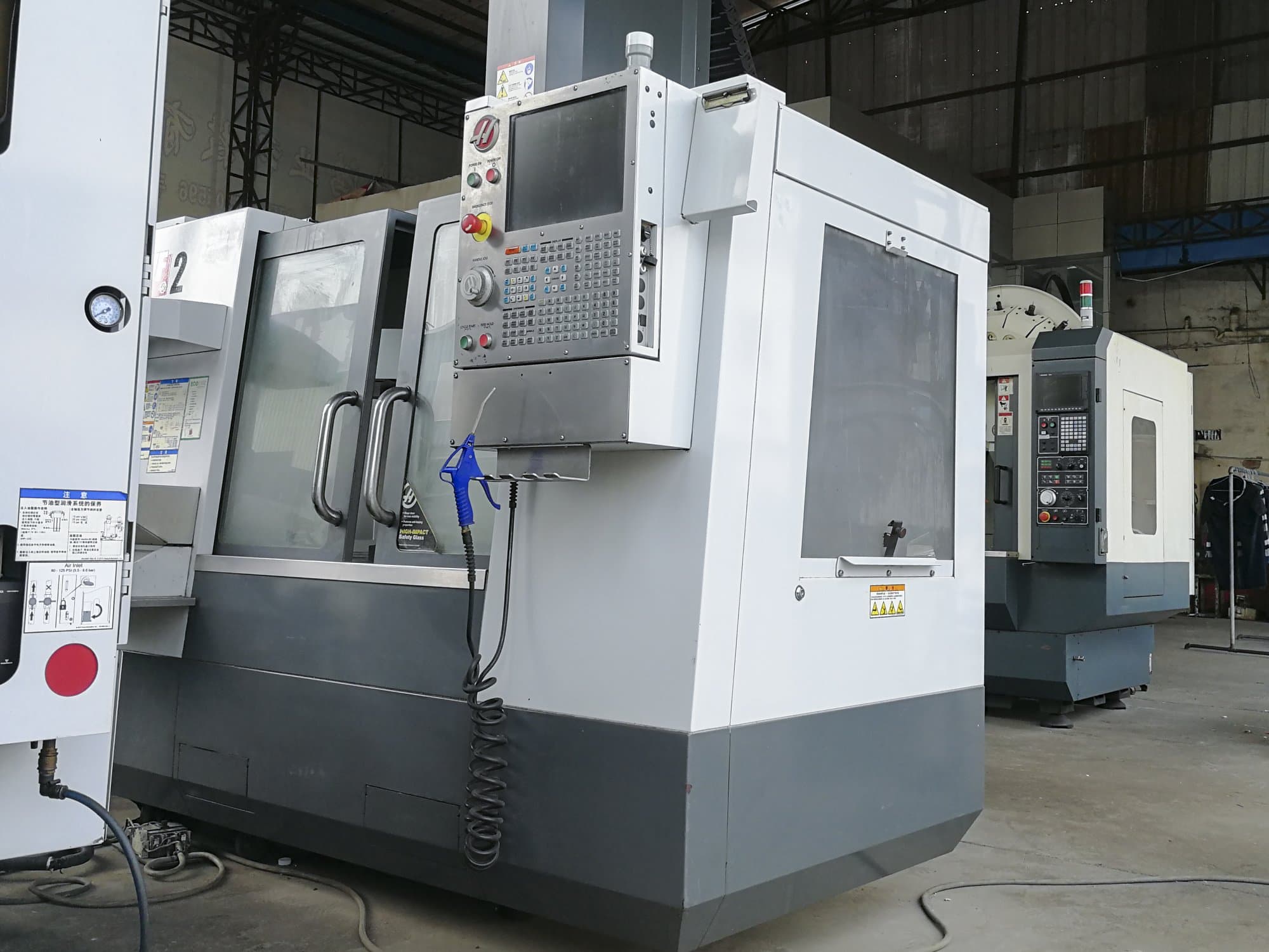 Rechte Ansicht der HAAS VF-2 Maschine