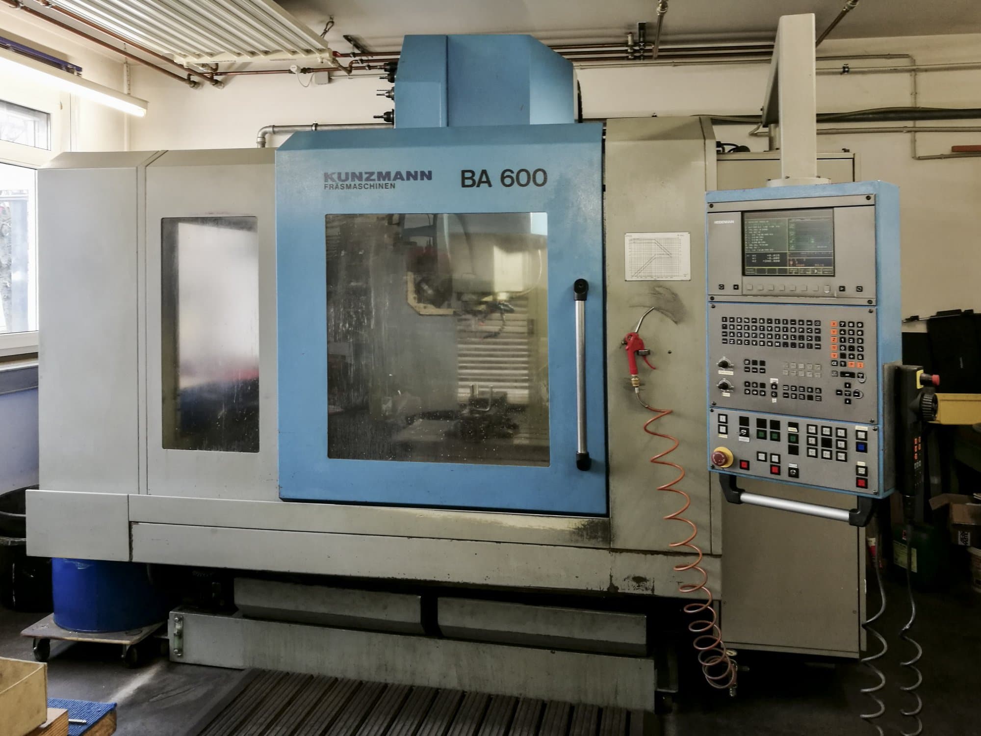 Frontansicht der KUNZMANN BA600 Maschine