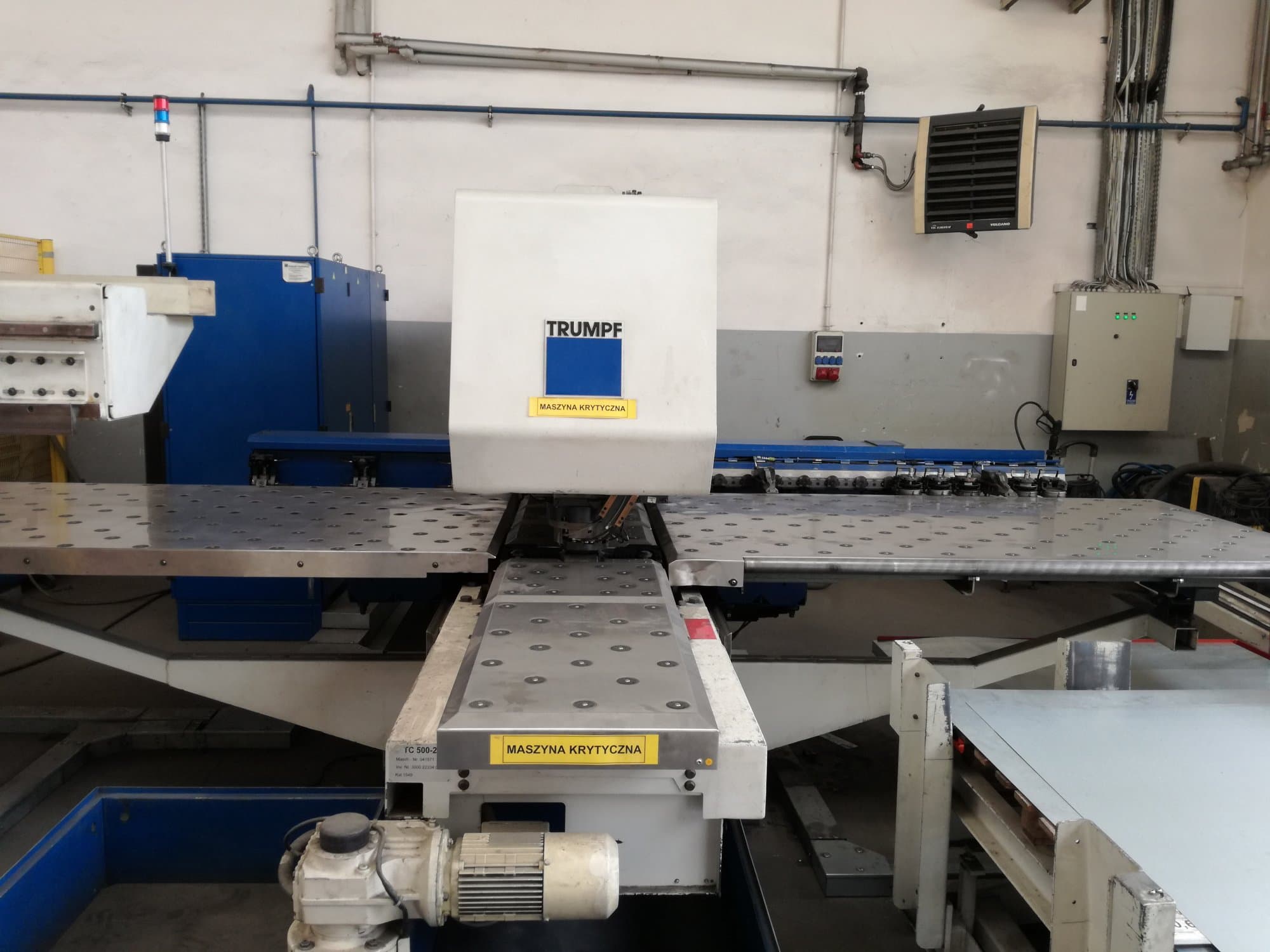 Frontansicht der Trumpf Trumatic 500 Maschine
