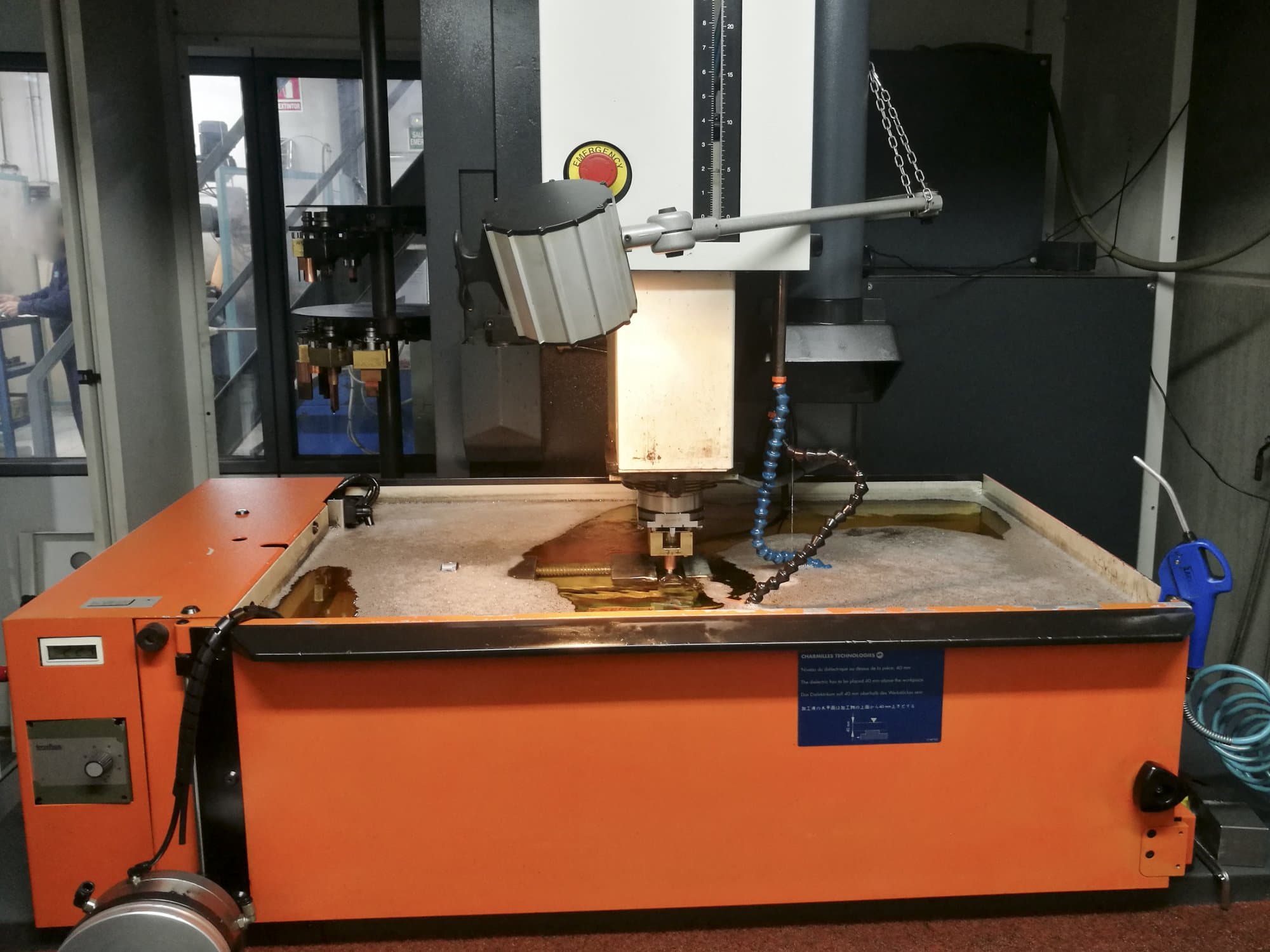 Voderansicht der CHARMILLES ROBOFORM 2000+ Maschine