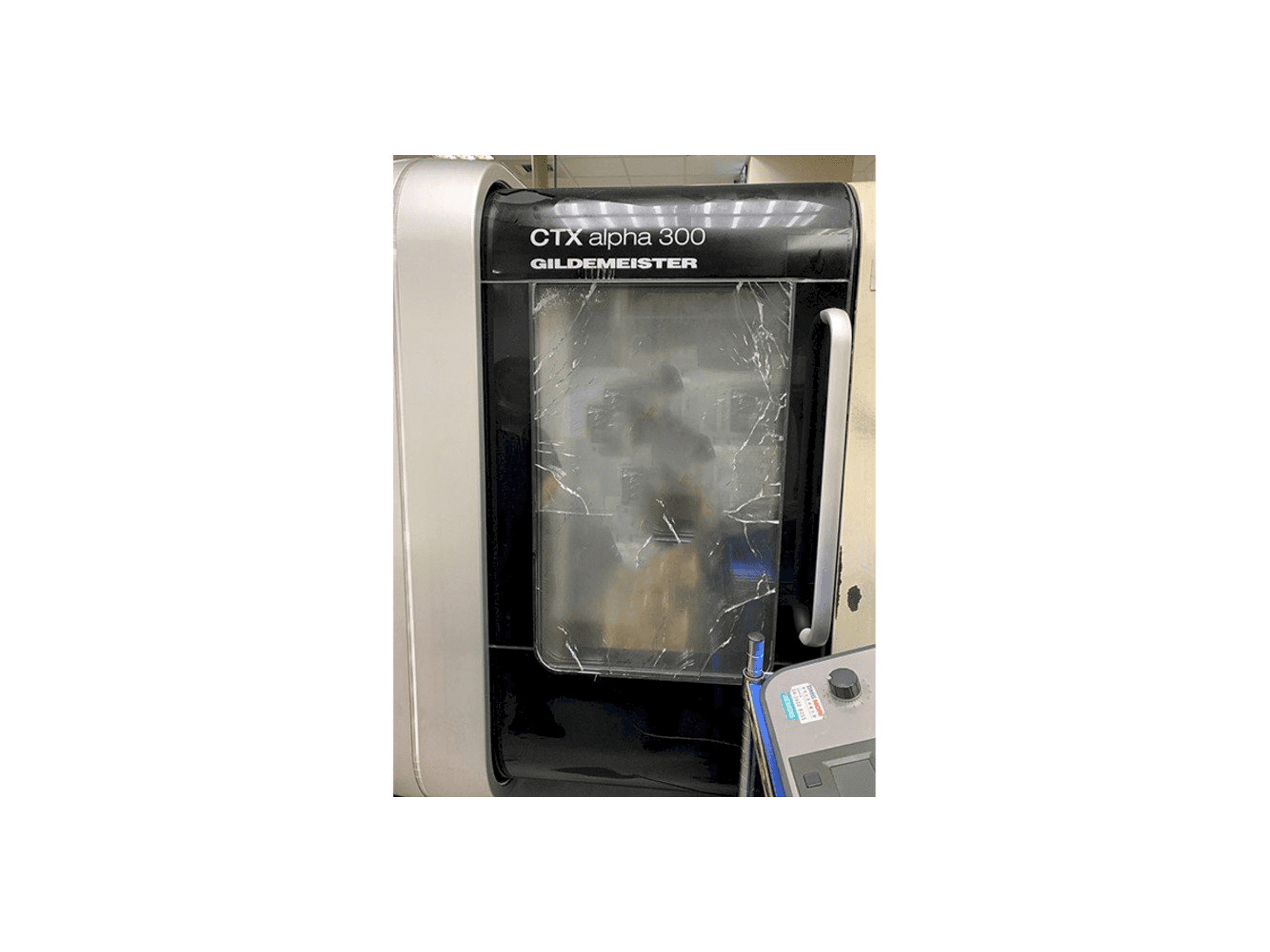 Frontansicht der Gildemeister CTX Alpha 300 V4 Maschine