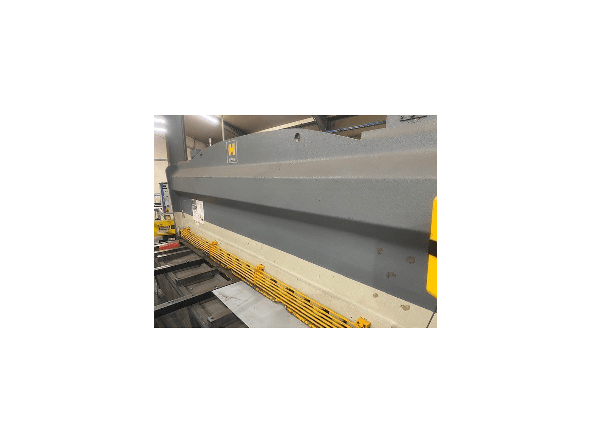 Frontansicht der HACO HSL Maschine