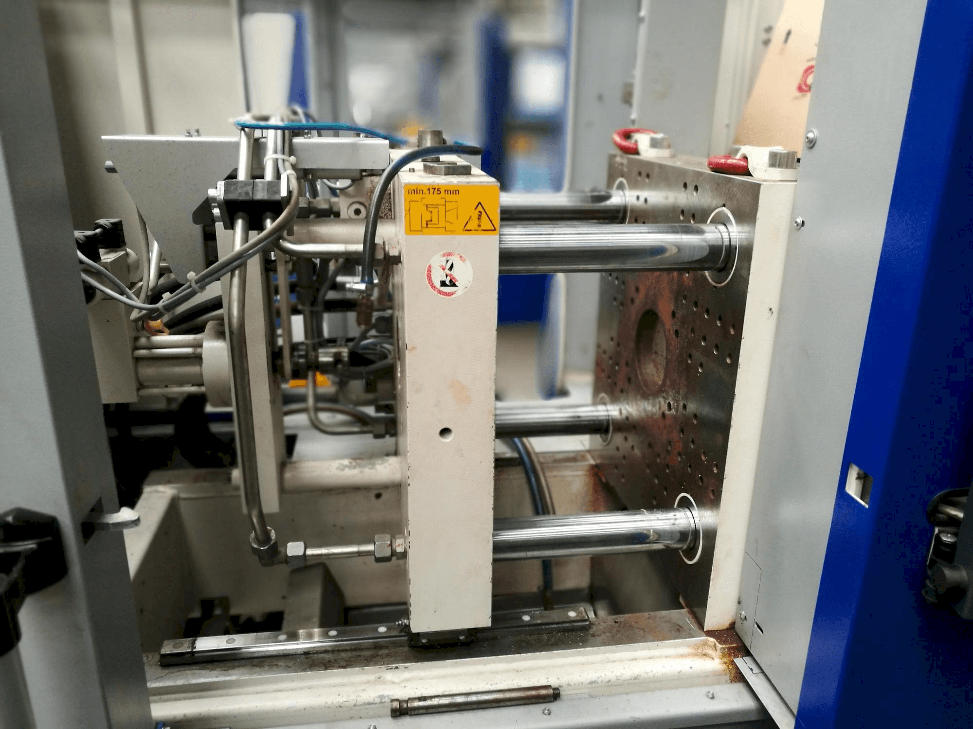 Frontansicht der Krauss Maffei KM 35-55 CX Maschine