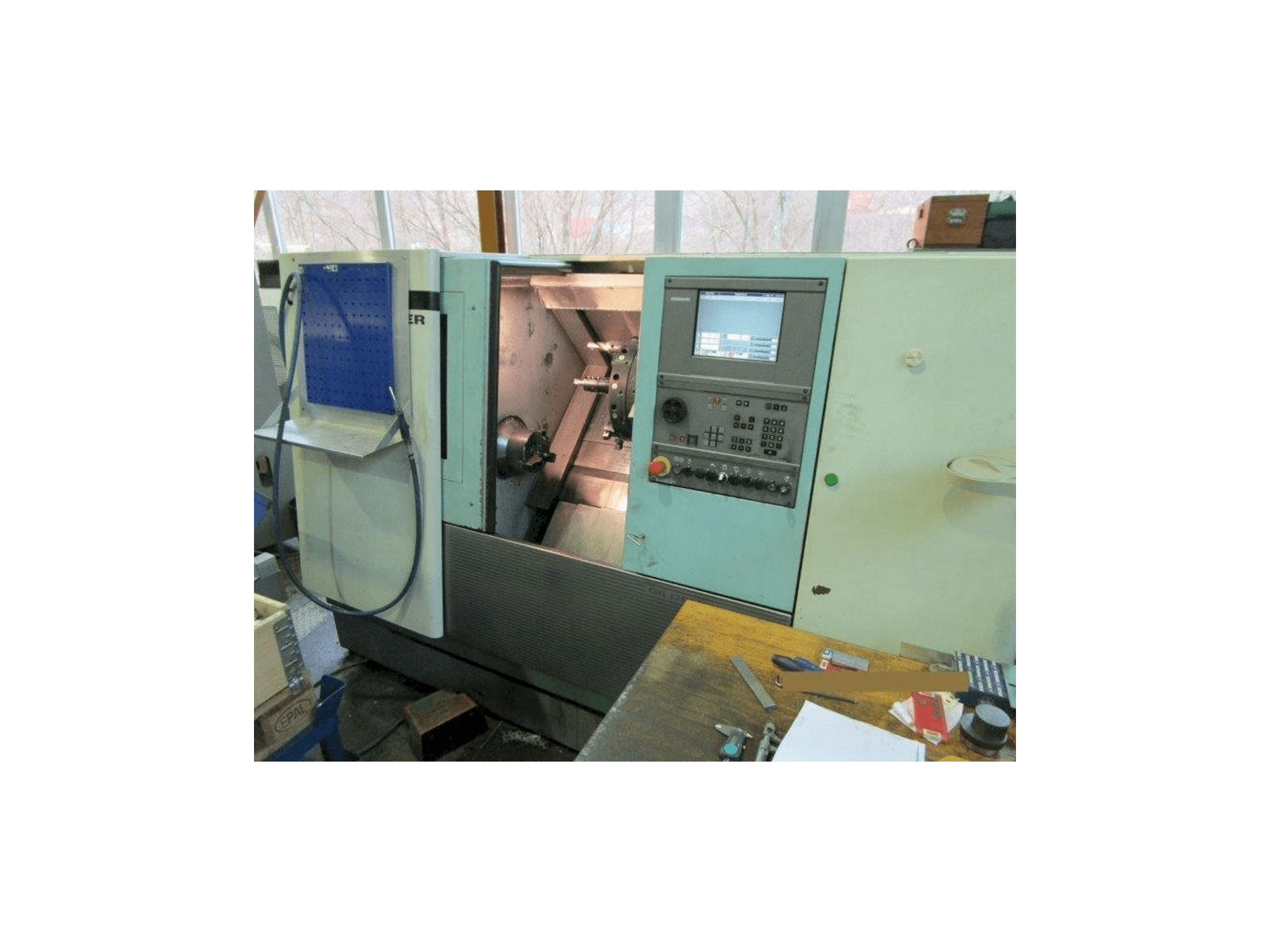 Frontansicht der Gildemeister CTX 310 V3 Maschine