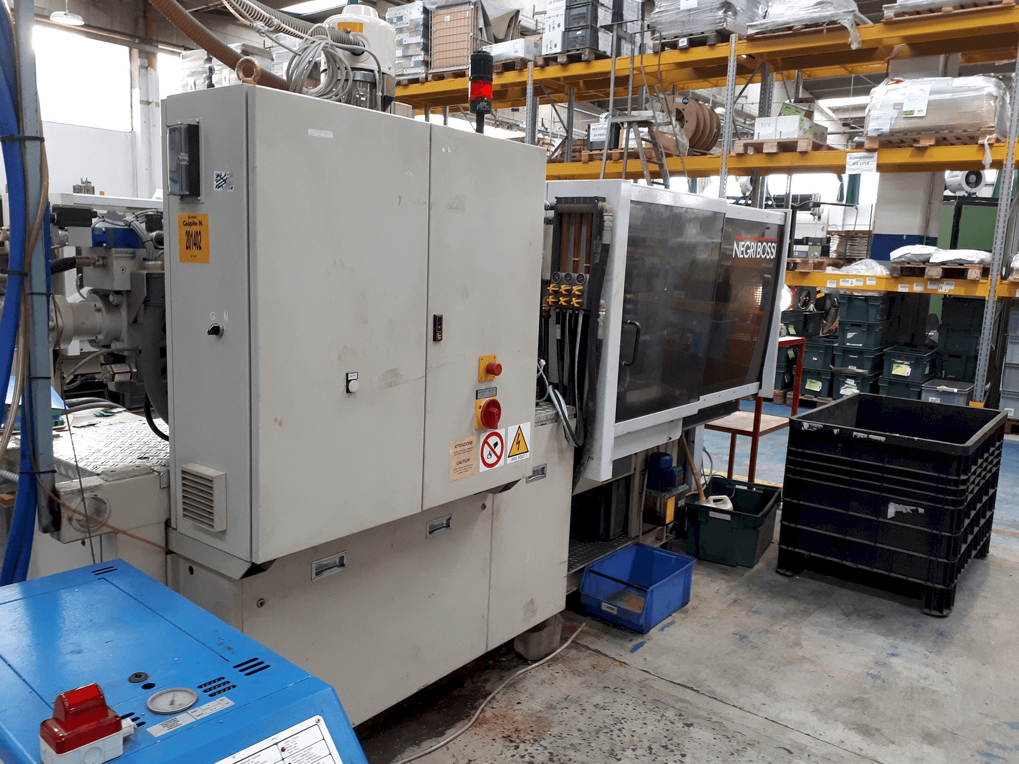 Linke Ansicht der Negri Bossi V 70-200 Maschine