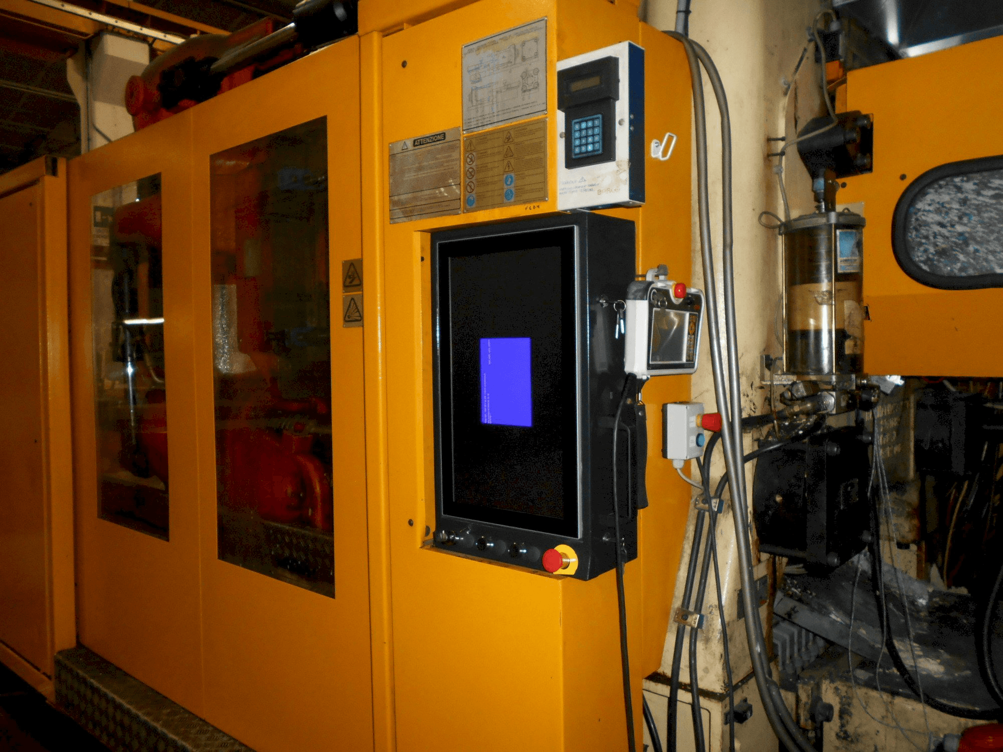 Frontansicht der Husky ELL 750 RS 120/110 Maschine