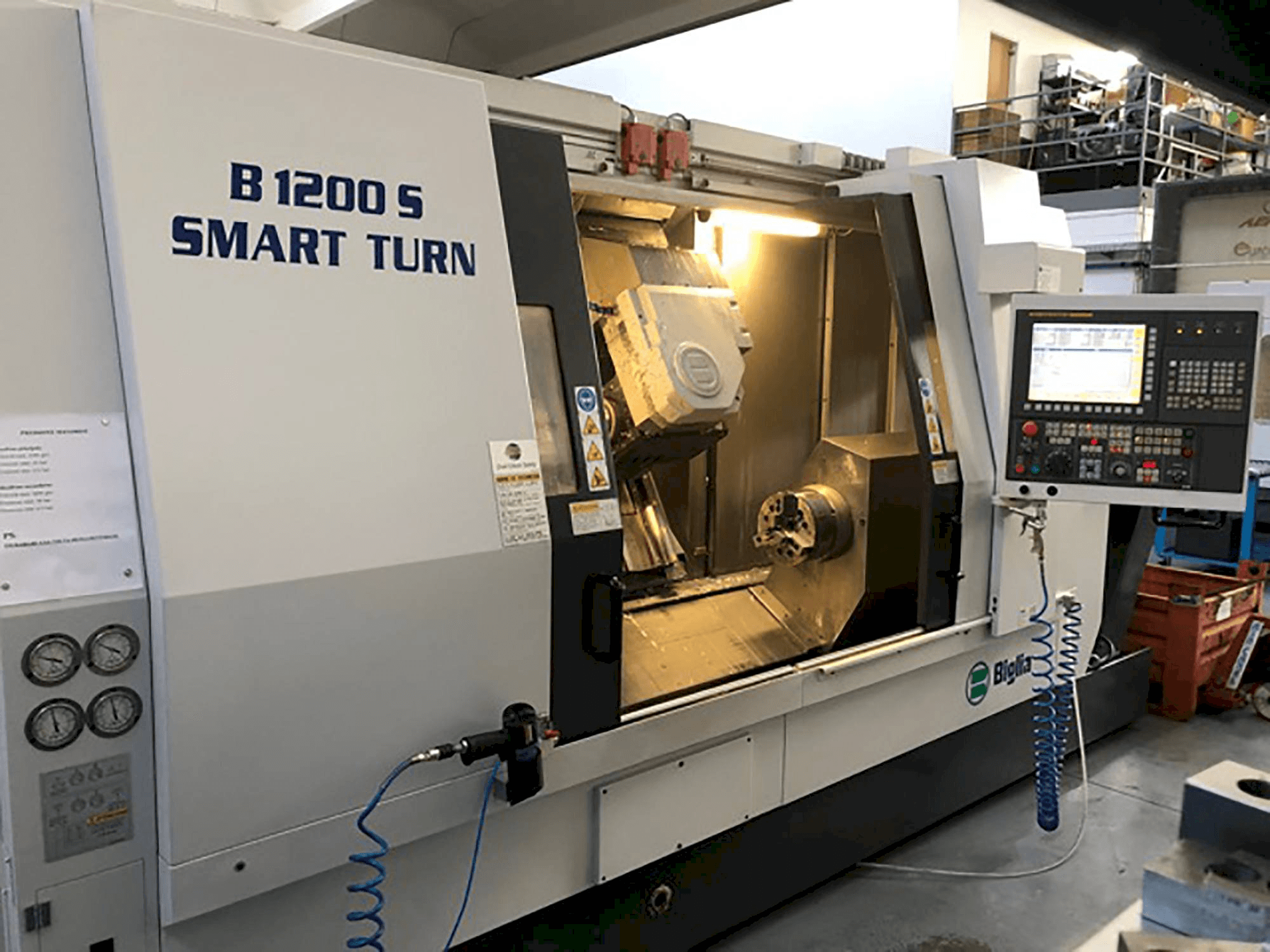 Frontansicht der Biglia Smart S Maschine