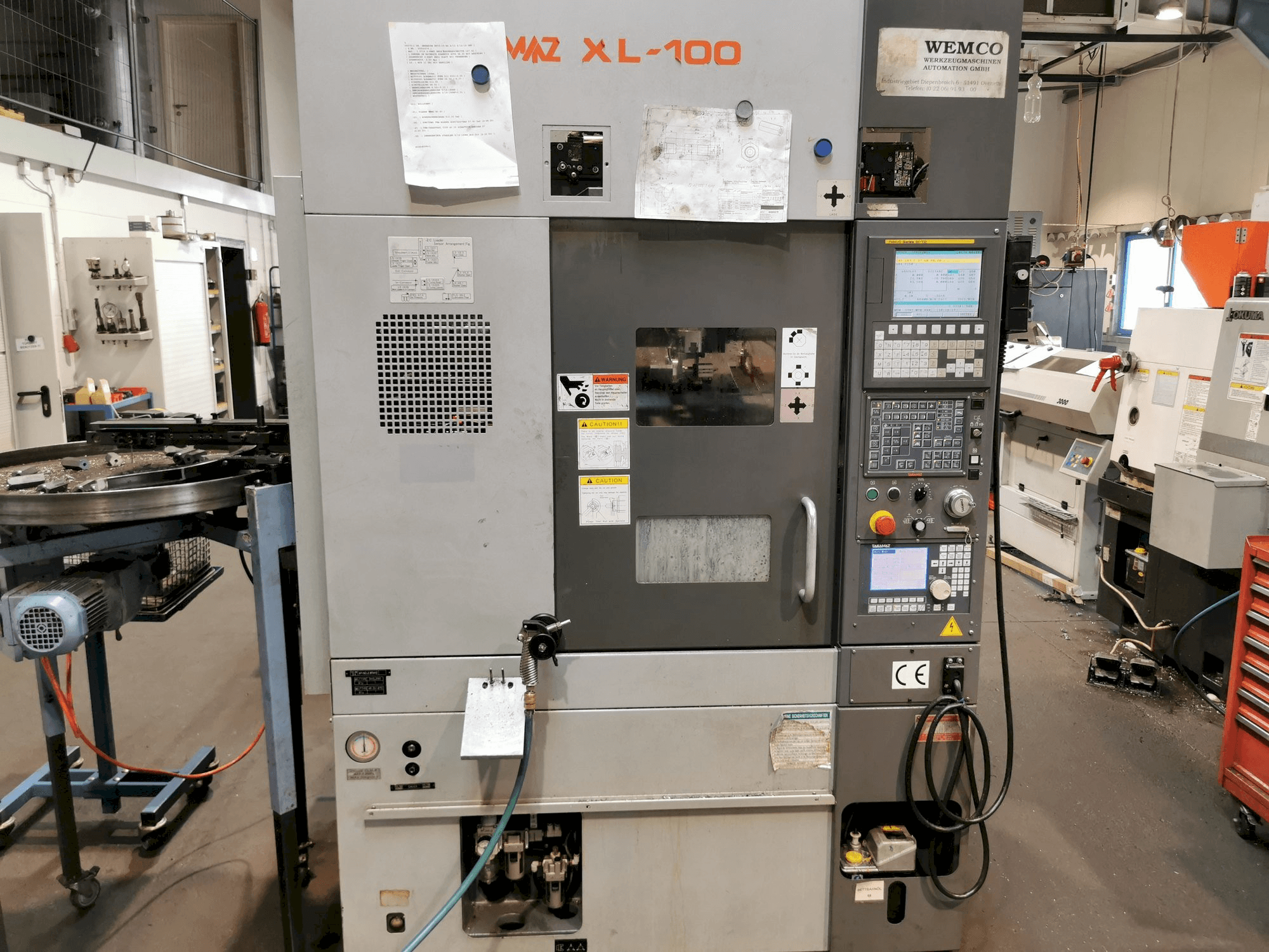 Frontansicht der Takamaz XL100 Maschine