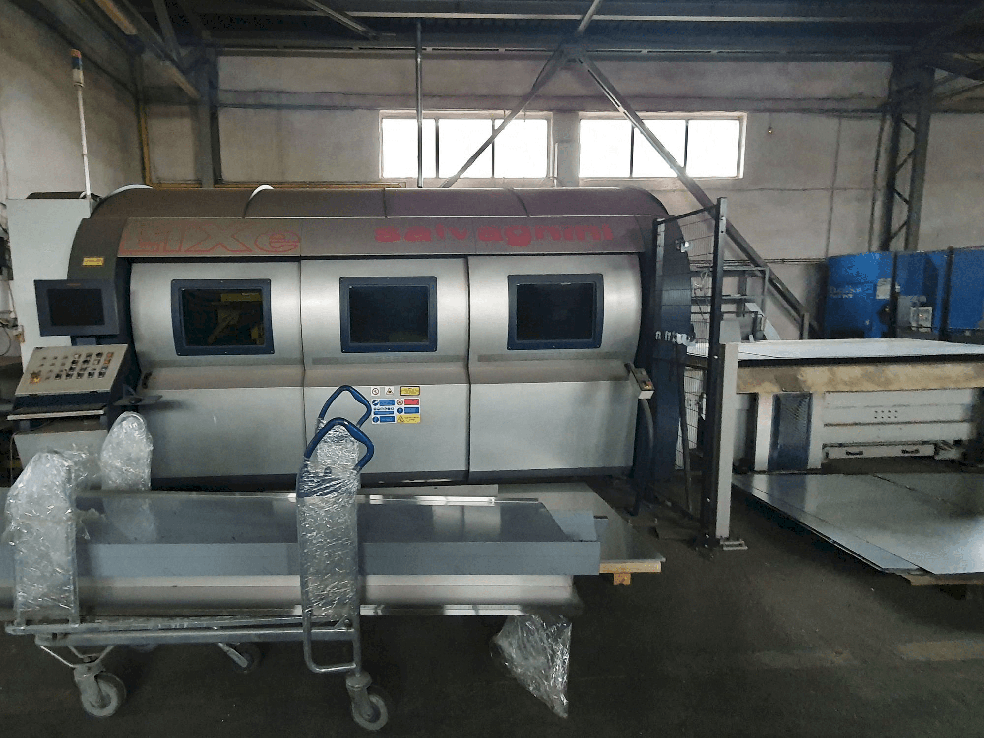 Frontansicht der Salvagnini L1X Maschine