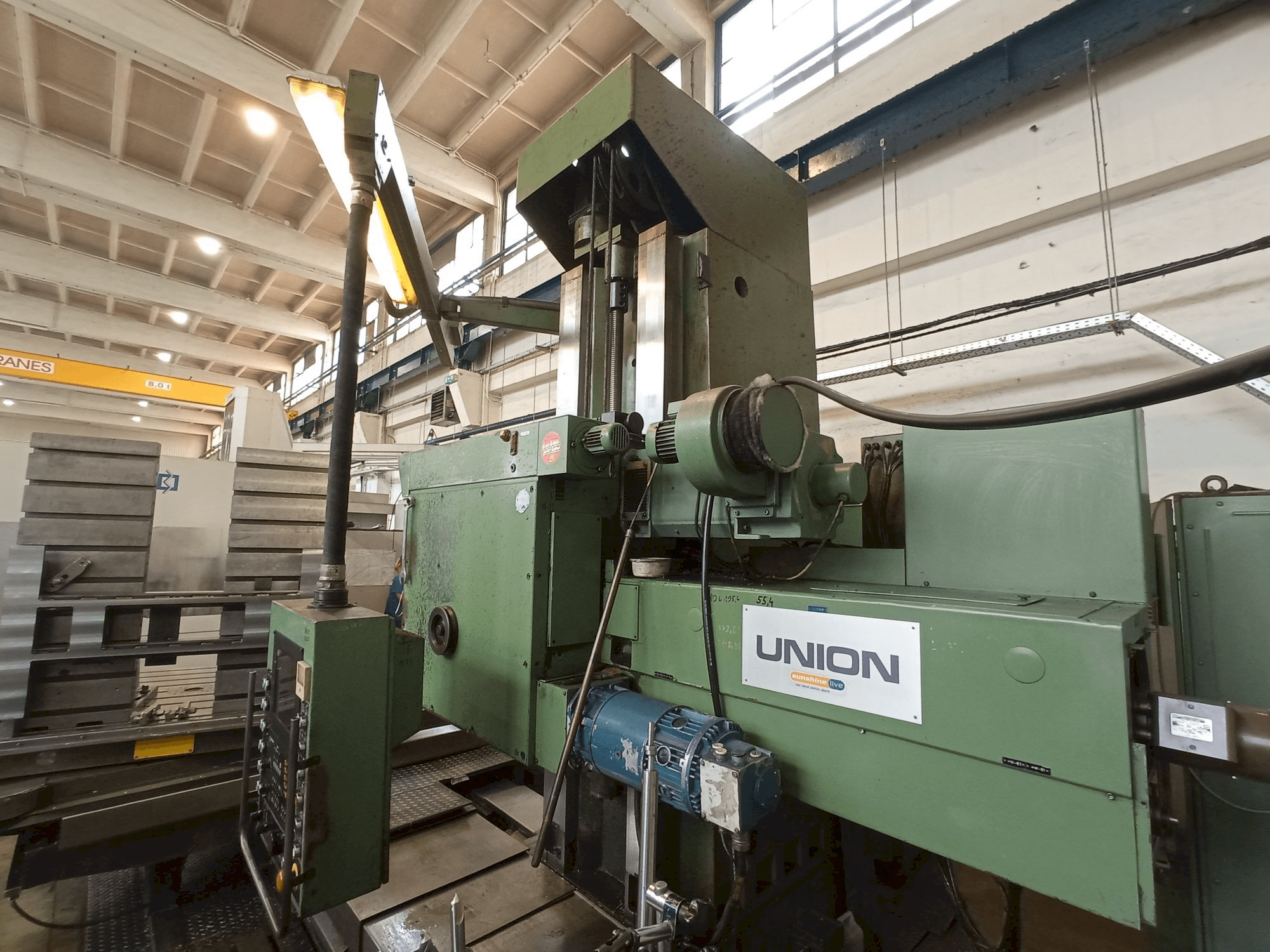 Frontansicht der Union BFT 110 Maschine