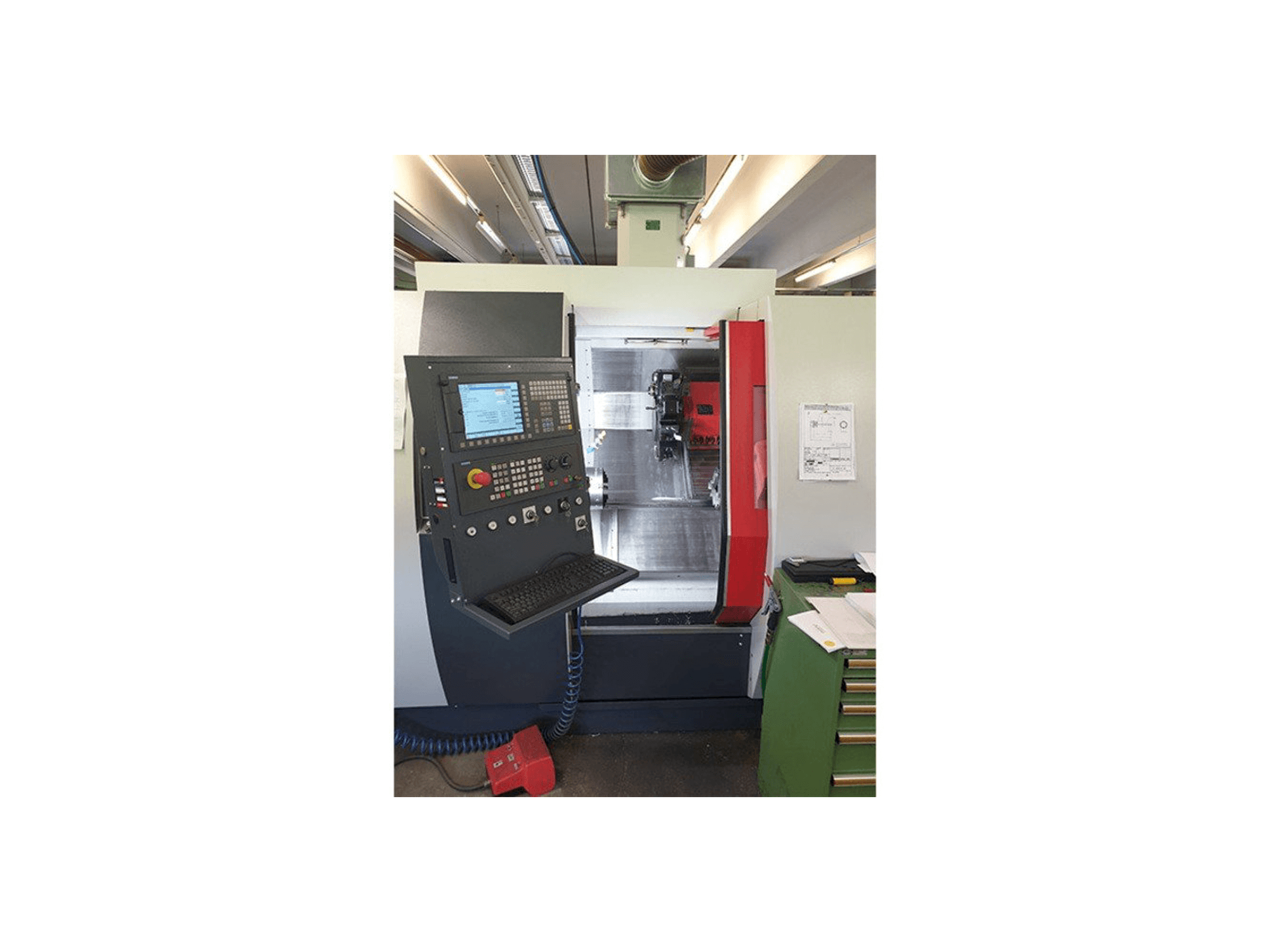 Frontansicht der EMCO Turn E 65 Maschine