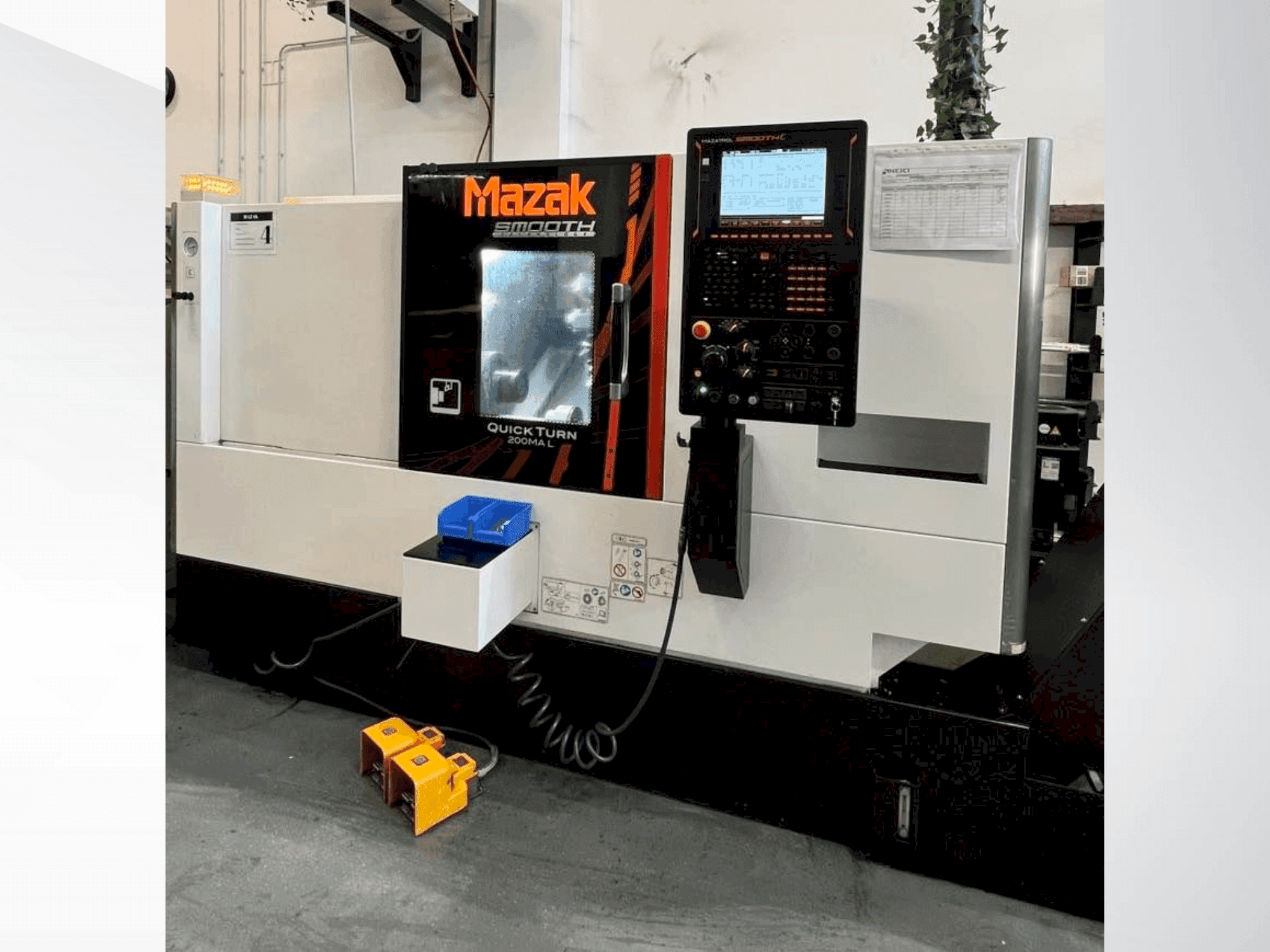 Frontansicht der Mazak Quick Turn 200MA L Maschine