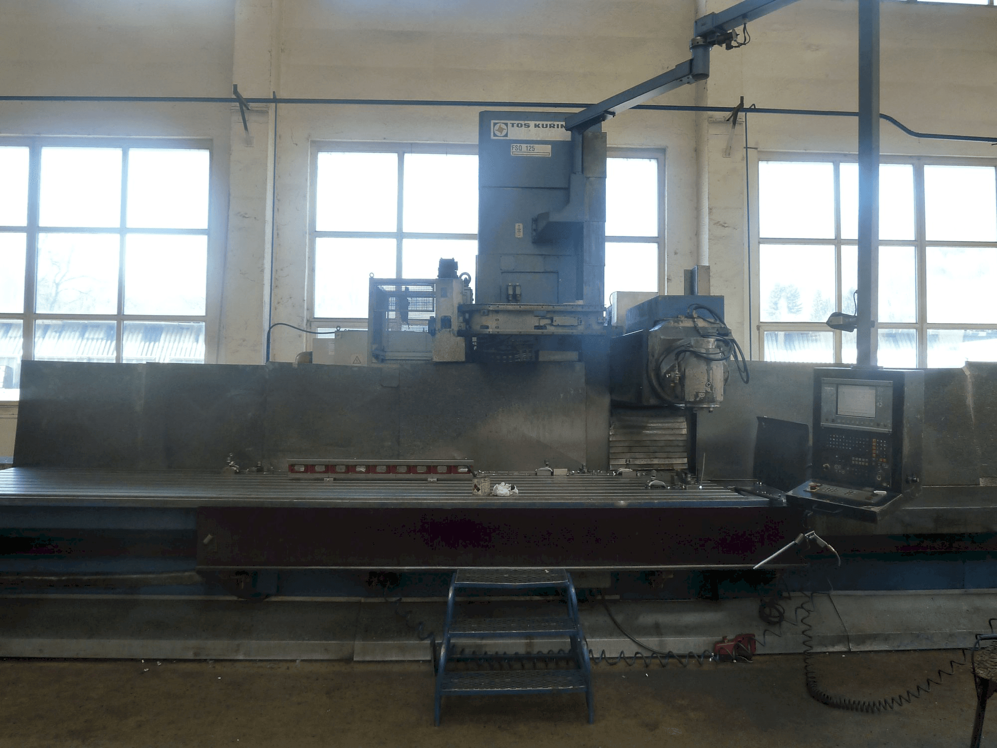 Frontansicht der TOS FSQ 125-OR/A5 Maschine